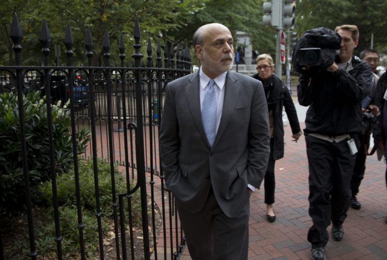 Ben Bernanke argued that the Warren-Vitter bill did too much to limit regulators' response to a crisis situation, saying that some of its provisions were 