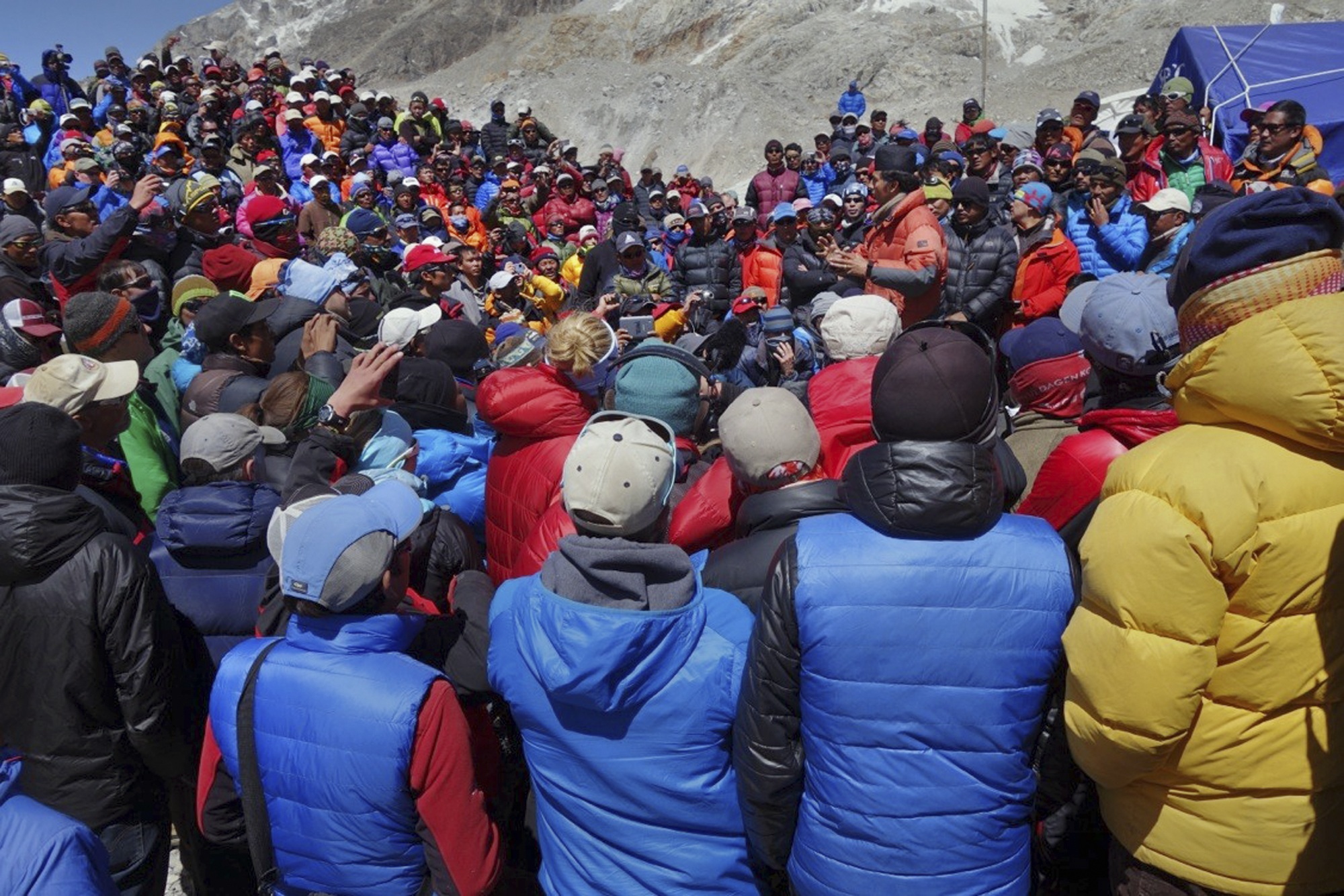 Sherpas struggle with climbing season in disarray