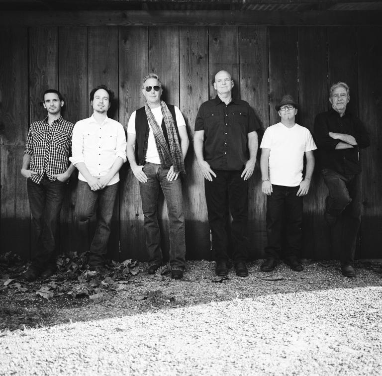 Kevin Costner plays from the heart