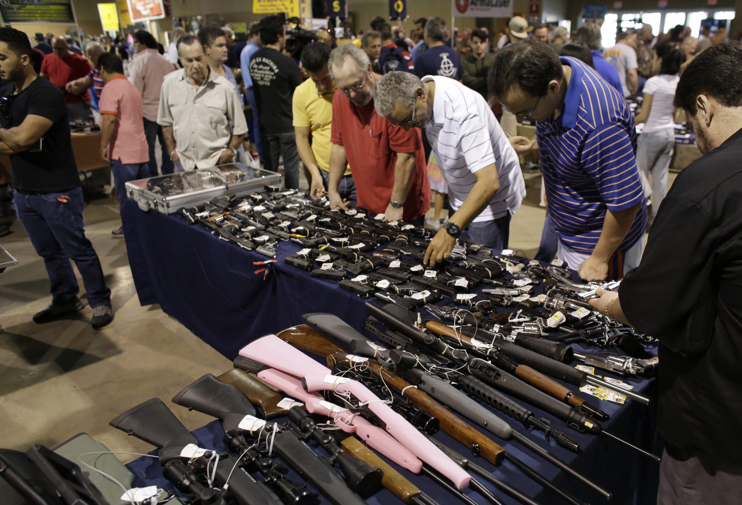 Illinois gun owners struggle with state’s looming banned gun registry
