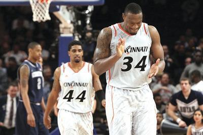 Jim McIsaac/Getty ImagesCincinnati's Yancy Gates