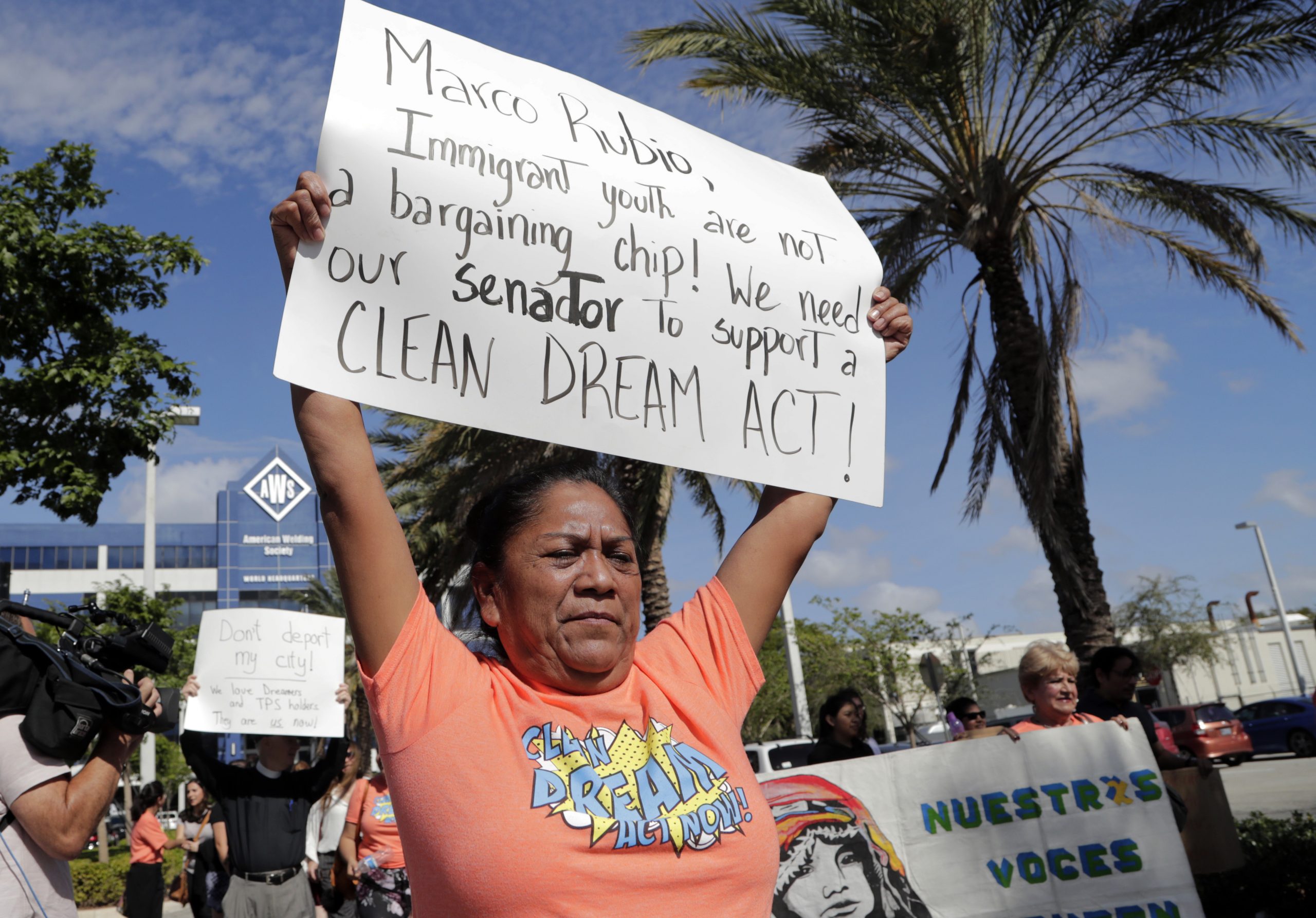 White House condemns compromise immigration bill, Harvard poll agrees