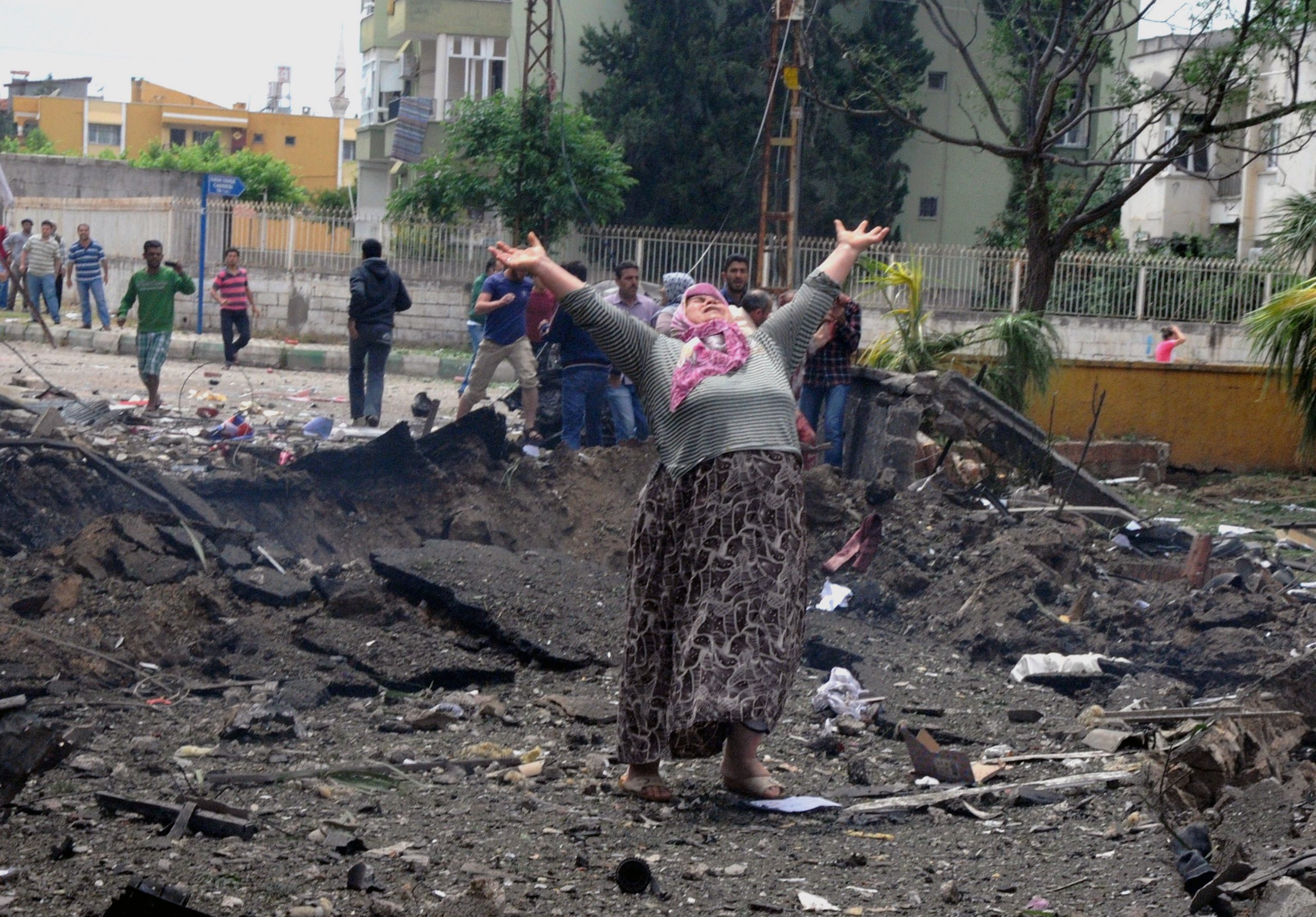 Syria-linked group blamed in Turkey blasts; 43 die