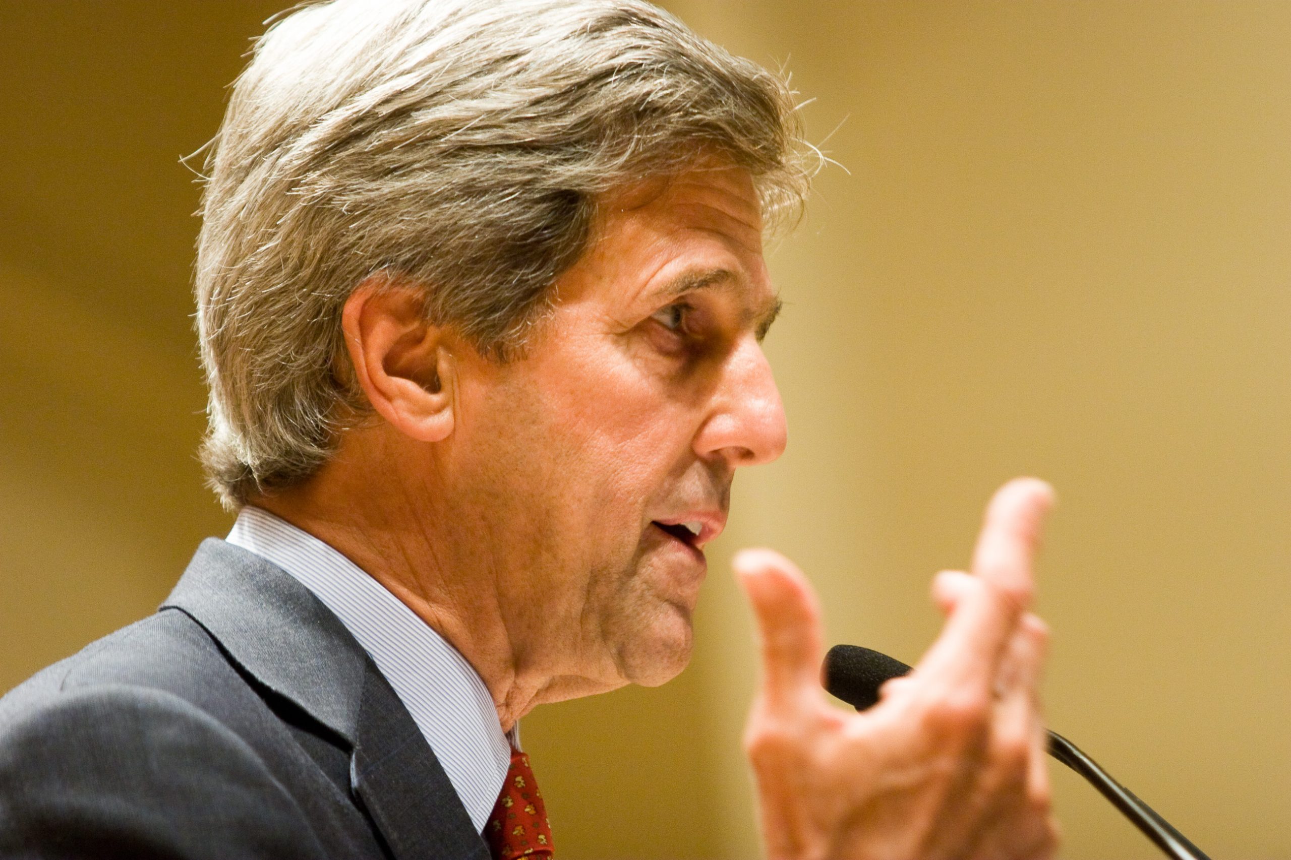 Kerry: Assad Stays