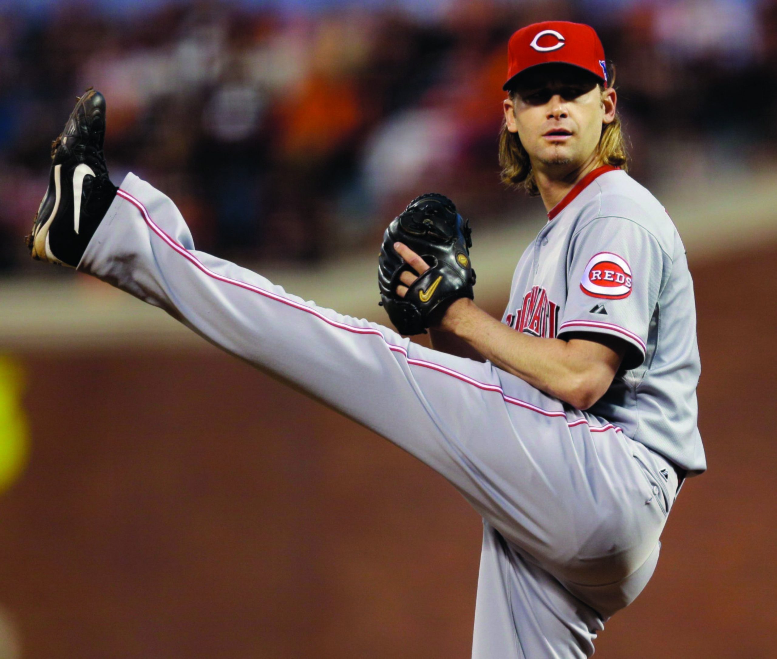 Arroyo shuts down Giants to give Reds 2-0 lead in series