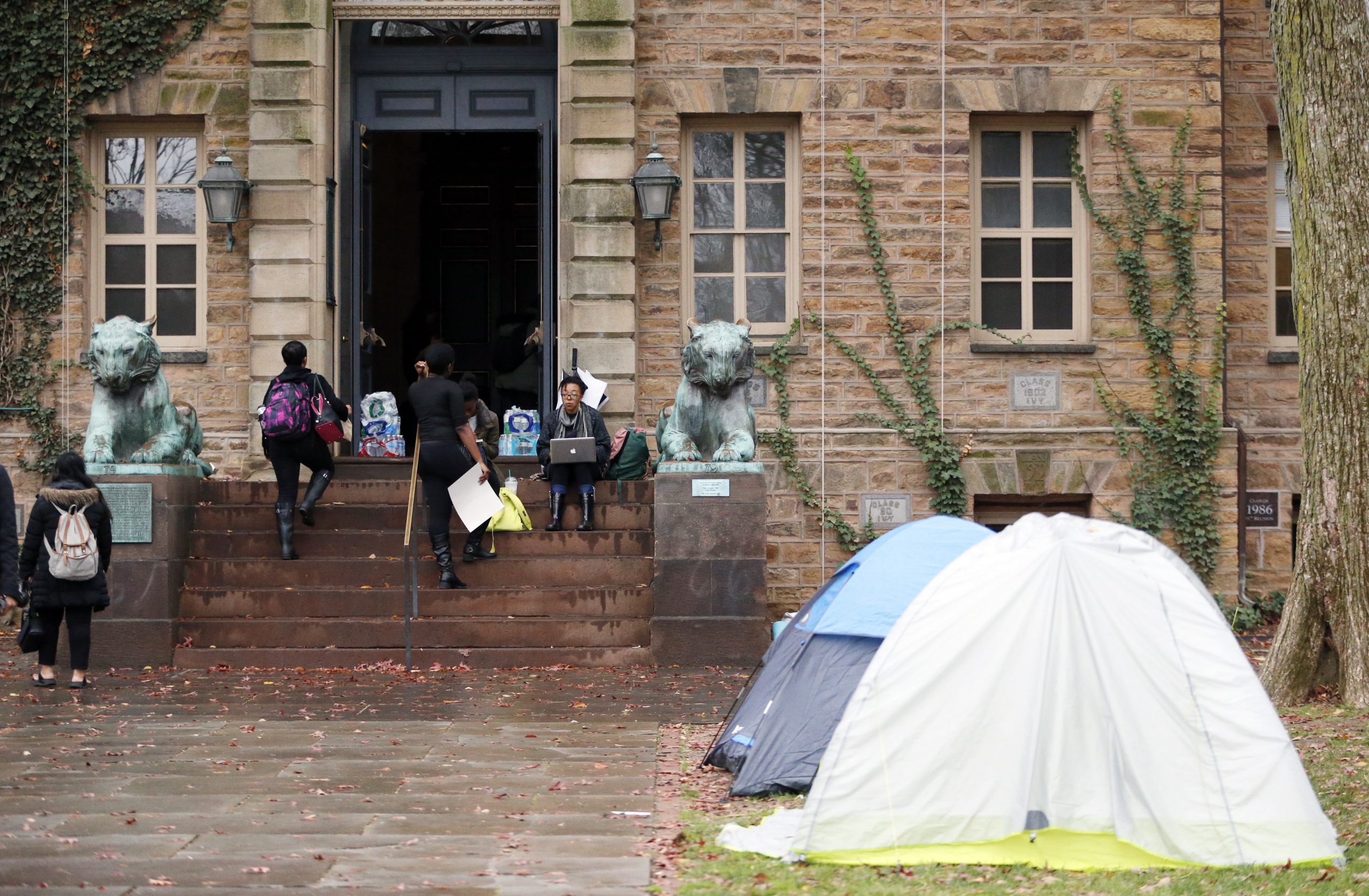 At Princeton, a push-back against campus crybullies