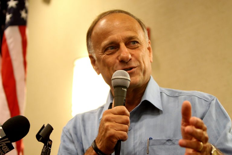 Did Steve King Just Refer to Immigrants as ‘Dirt’?