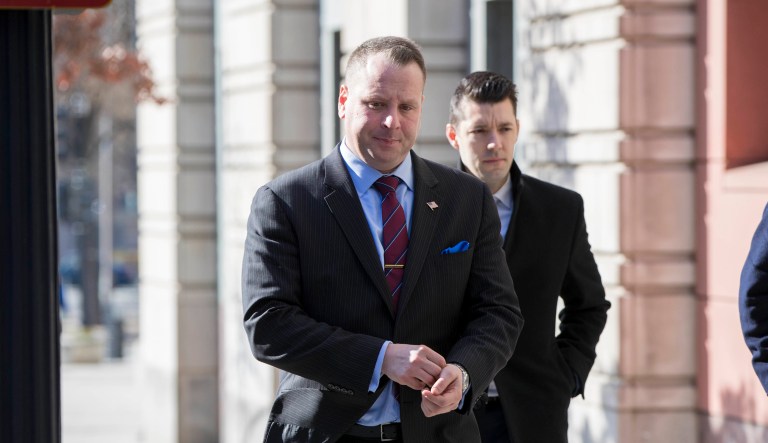 Sam Nunberg's appearance in federal court came after a handful of interviews in which he said he intended to defy a subpoena from Robert Mueller as part of his wide-ranging Russia probe. (AP Photo/J. Scott Applewhite)