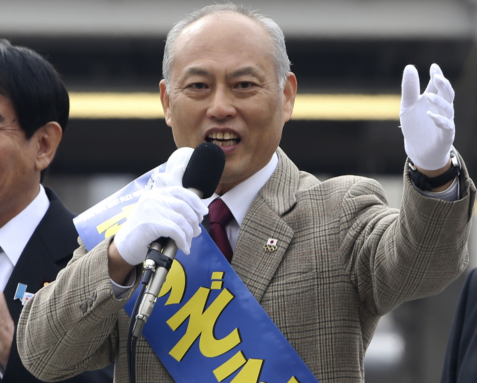Tokyo chooses governor in test for anti-nuke vote