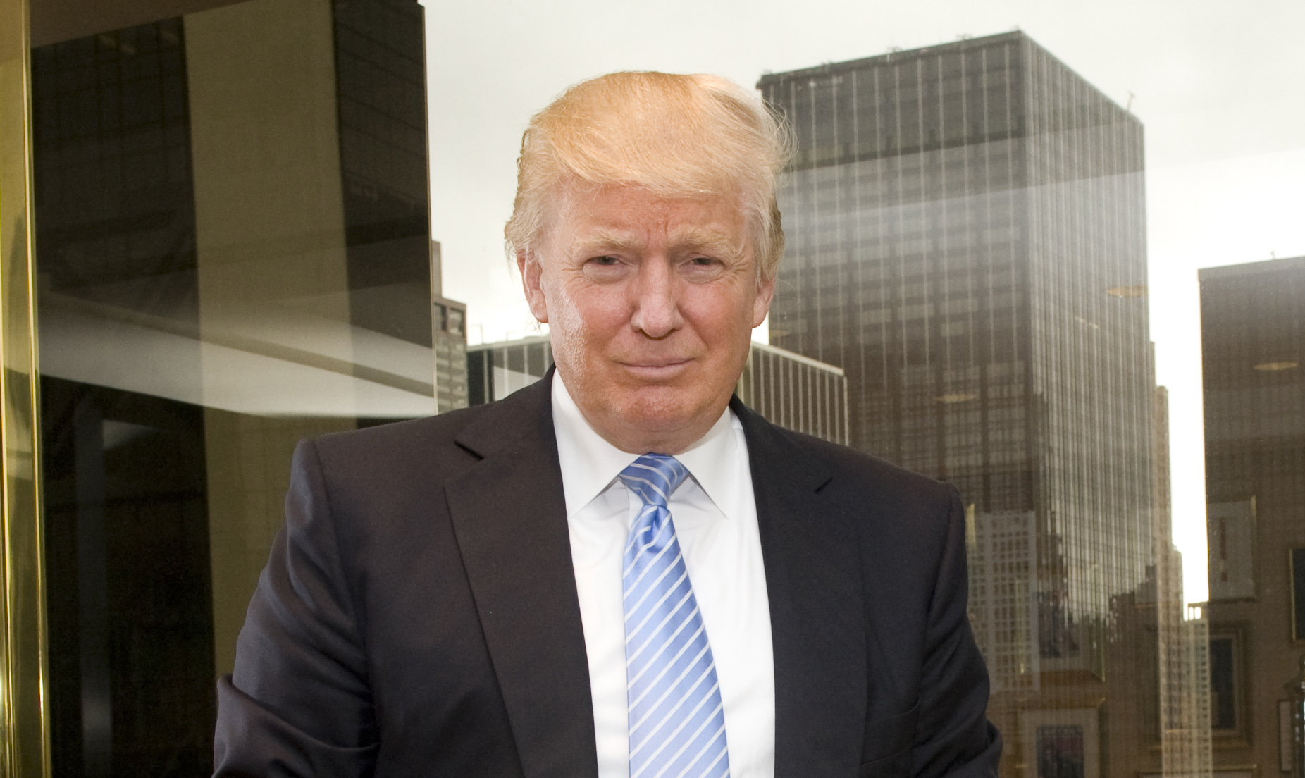 Trump pummels Carson, Fiorina