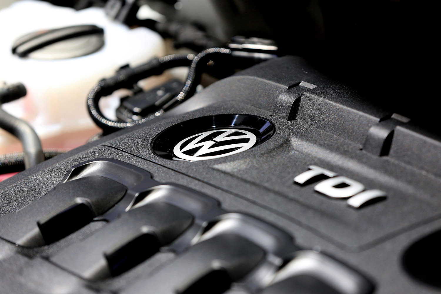 Report: VW could pay $10.2 billion to settle emissions scandal cases