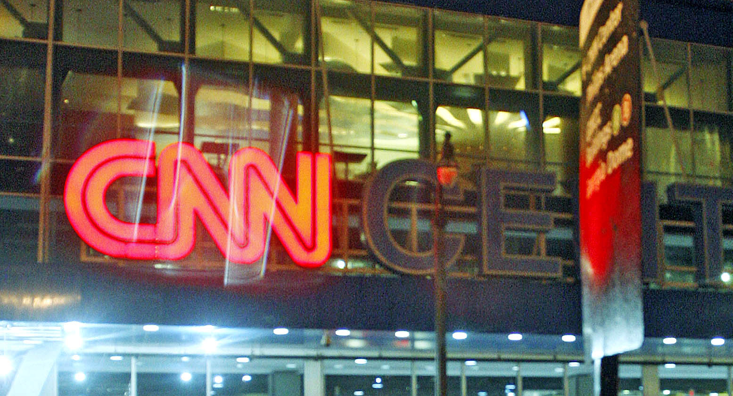 White House bans CNN reporter from open press event
