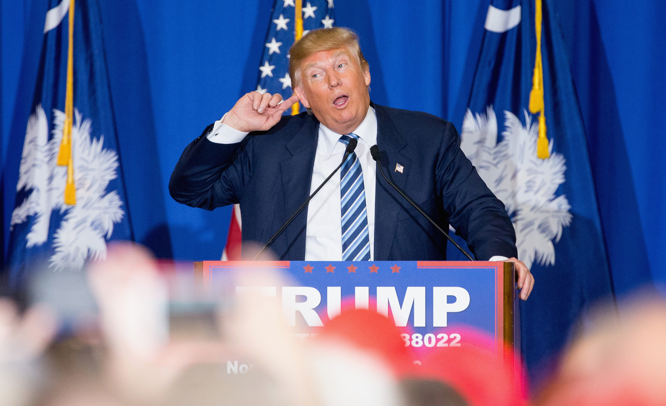 Poll: Trump pulls ahead of Clinton in North Carolina