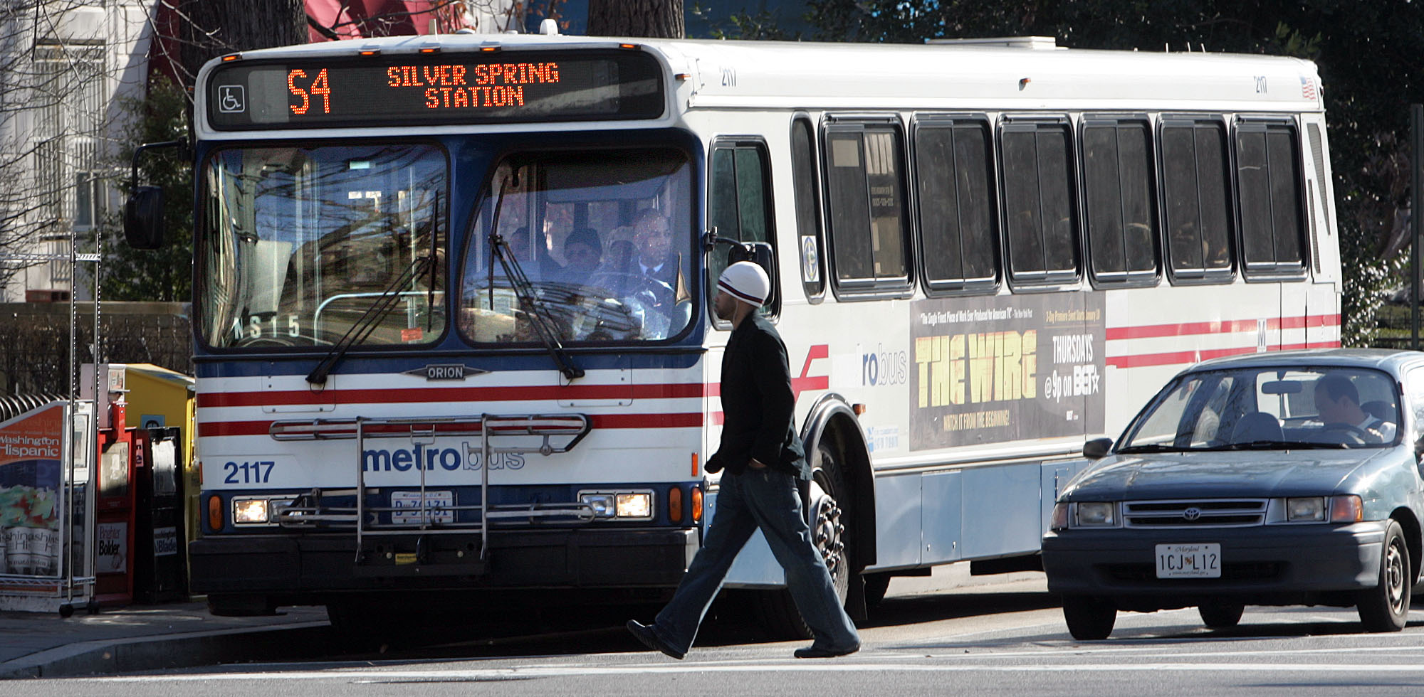 Metro rolls out more buses for crowded 16th Street