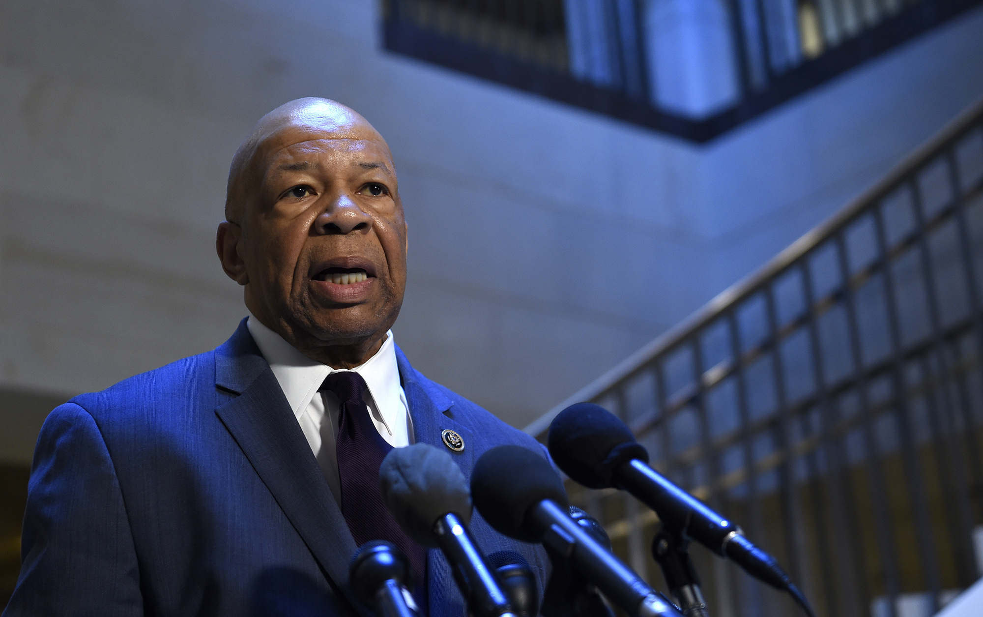 Rep. Elijah Cummings endorses Clinton
