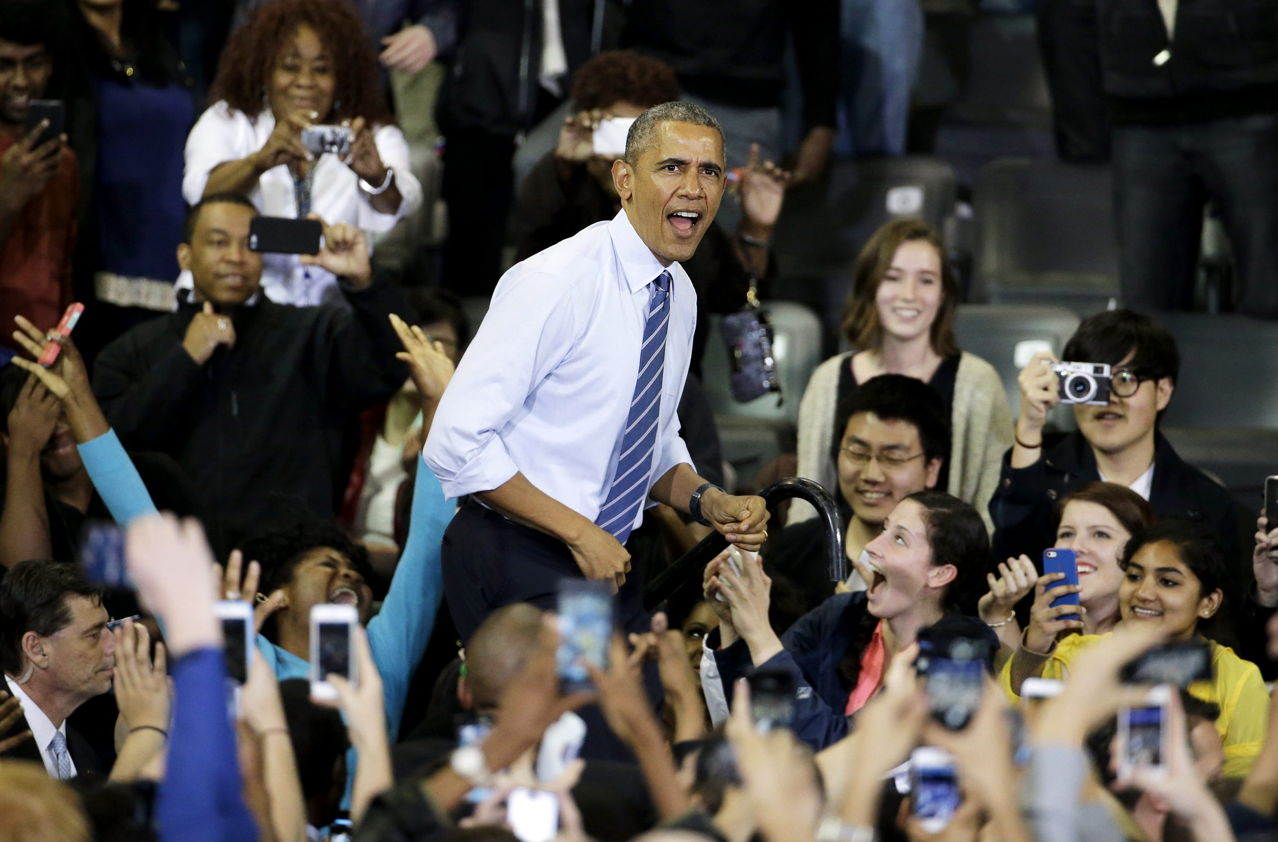 Obama tries to ease complexity of paying off student loans