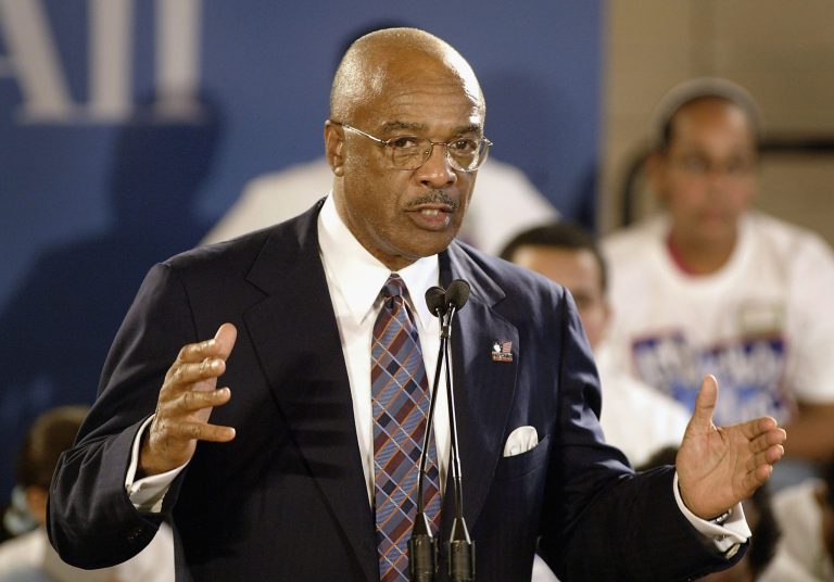 Rod Paige speaks to students at P.S. 129 school in Harlem during a visit to the school Sept. 1, 2004 in New York City. (Photo by Scott Olson/Getty images)