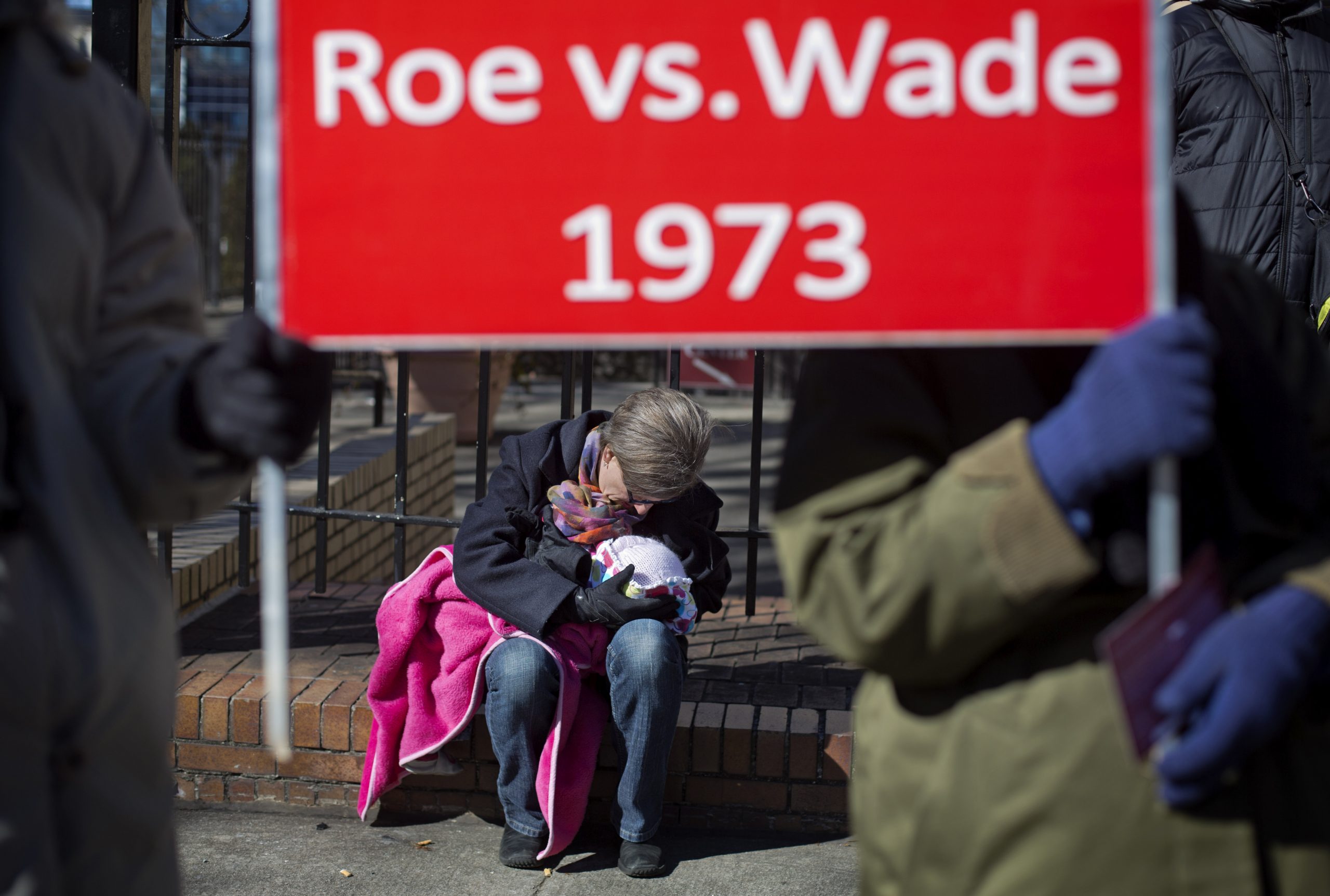 Number of abortions continue to decline, four decades after Roe v. Wade