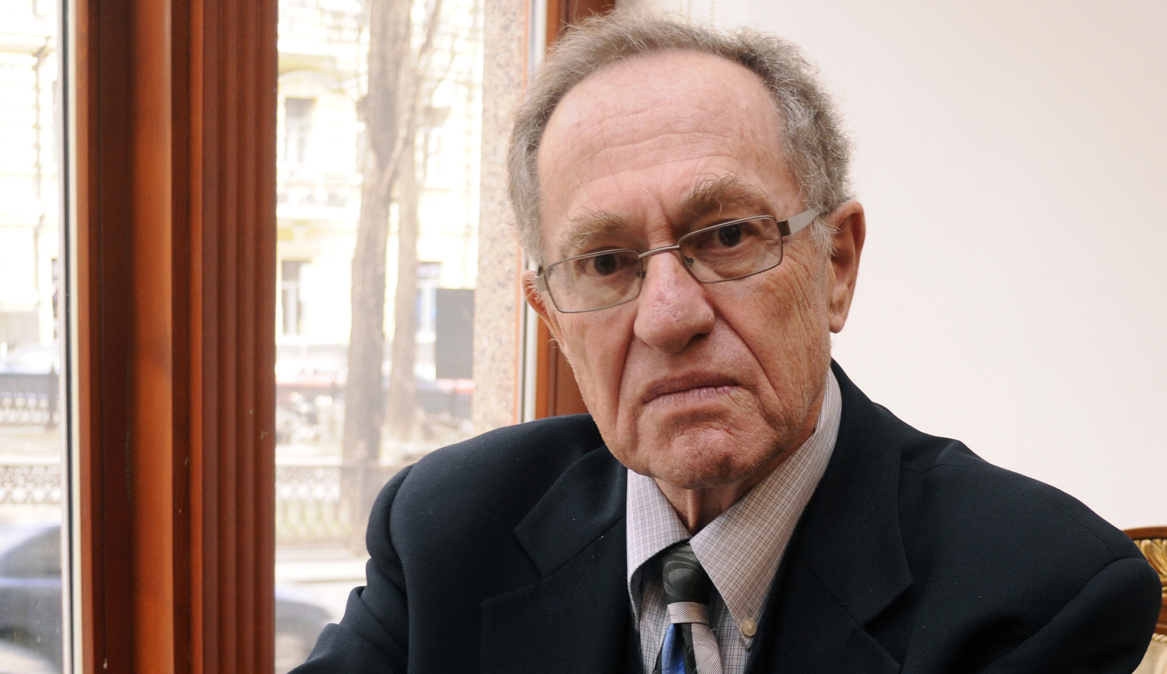 Alan Dershowitz: Trump’s legal team playing right into Robert Mueller’s hands