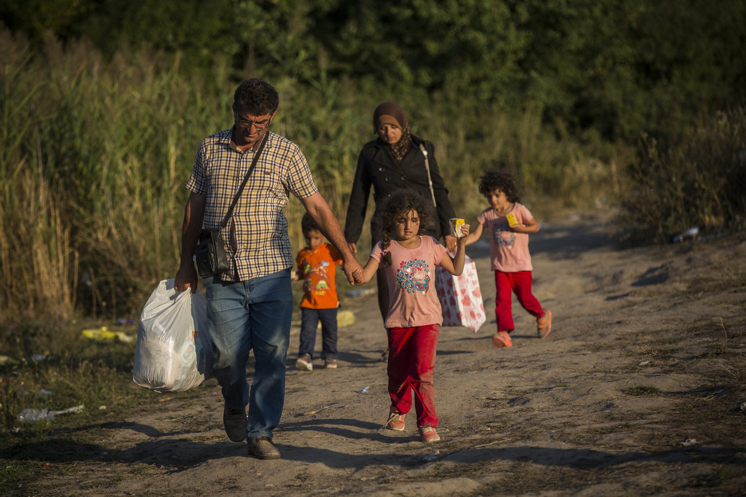 090615 Fiorina Migrants-pic