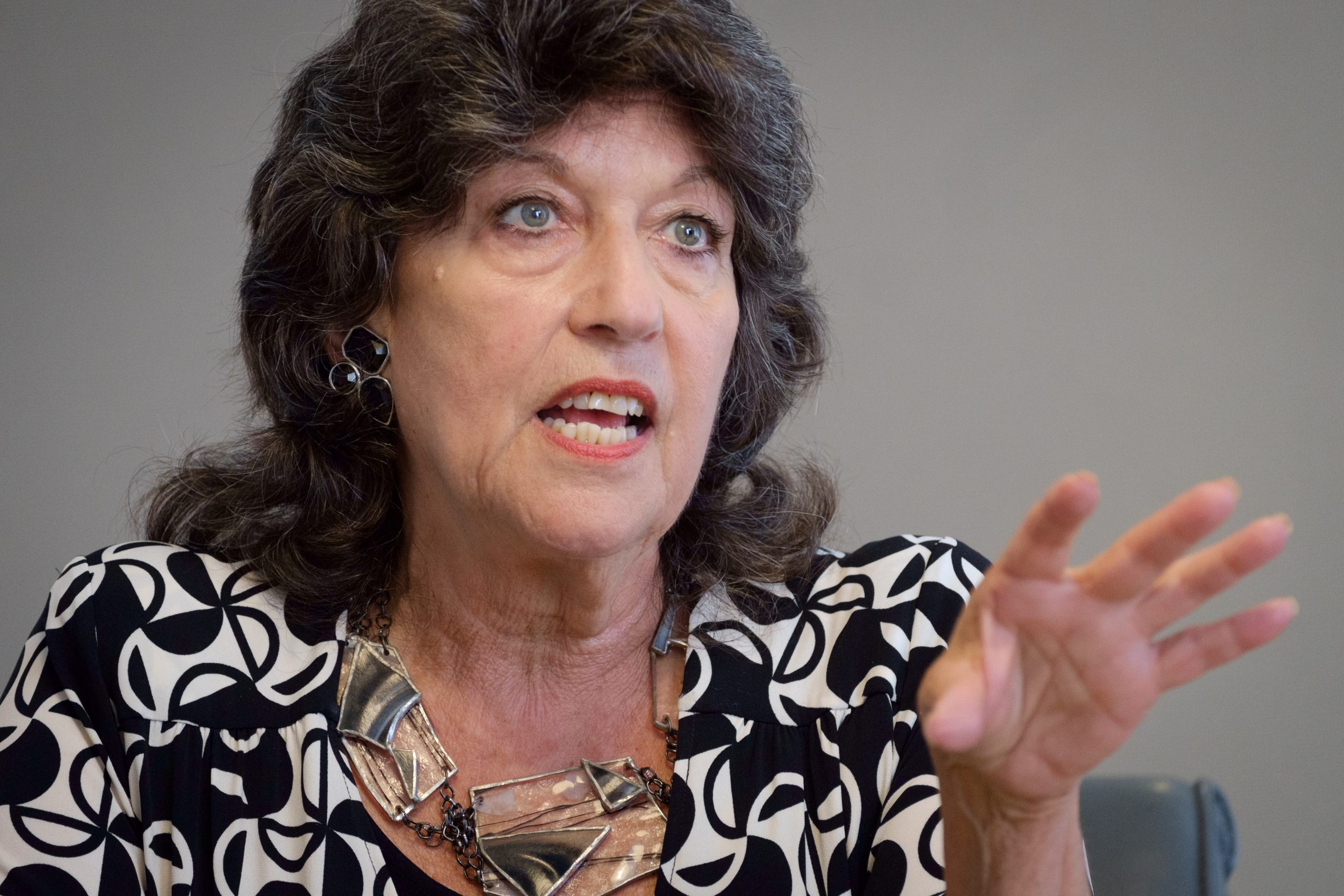 Schwartz touts education record in DC mayoral bid