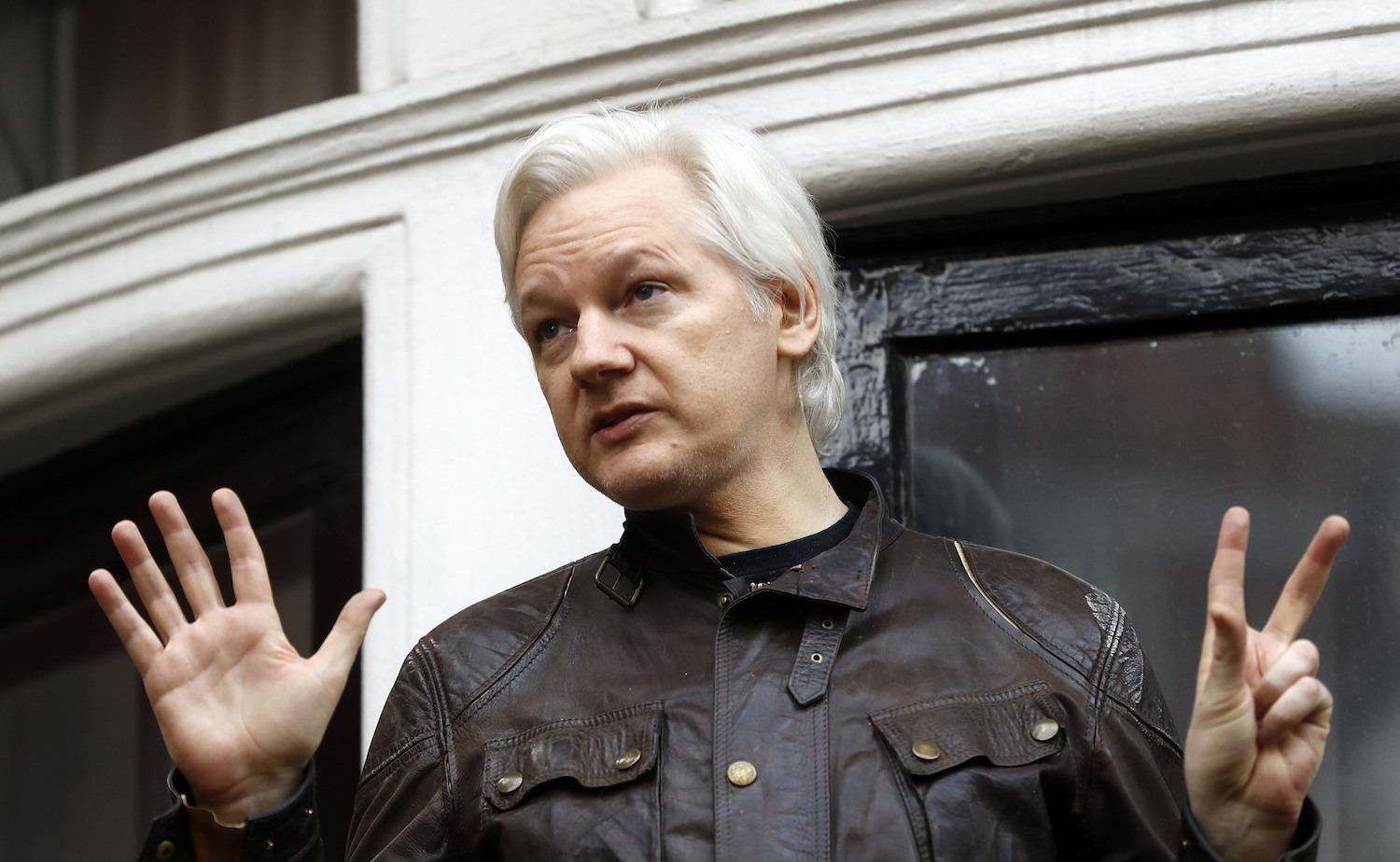 WikiLeaks founder Julian Assange supports Twitter lawsuit against Trump
