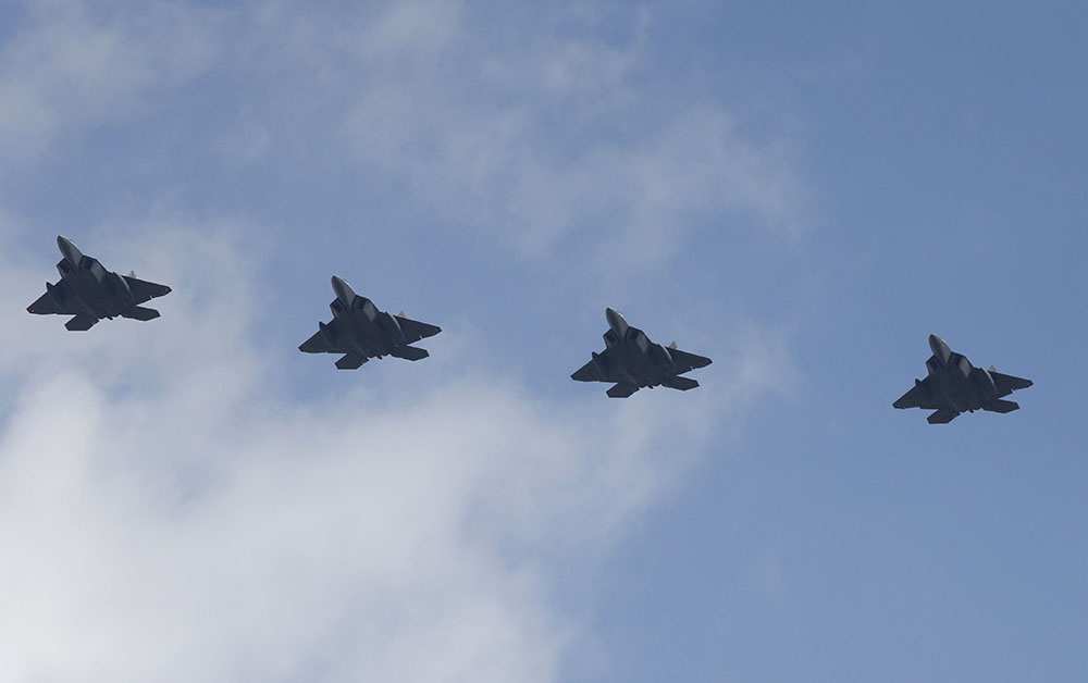 America flies jets over Korea as tensions boil