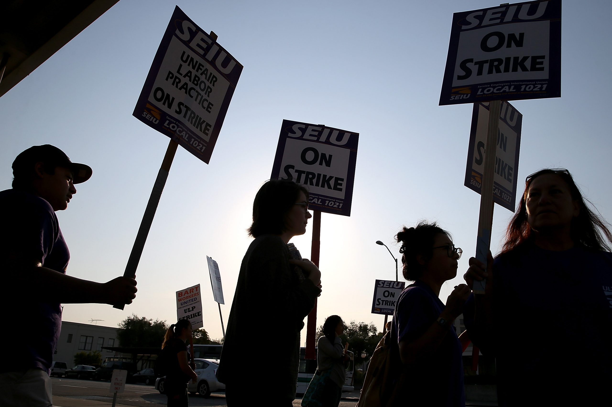 Labor board: Firms must deduct union dues after contract expires