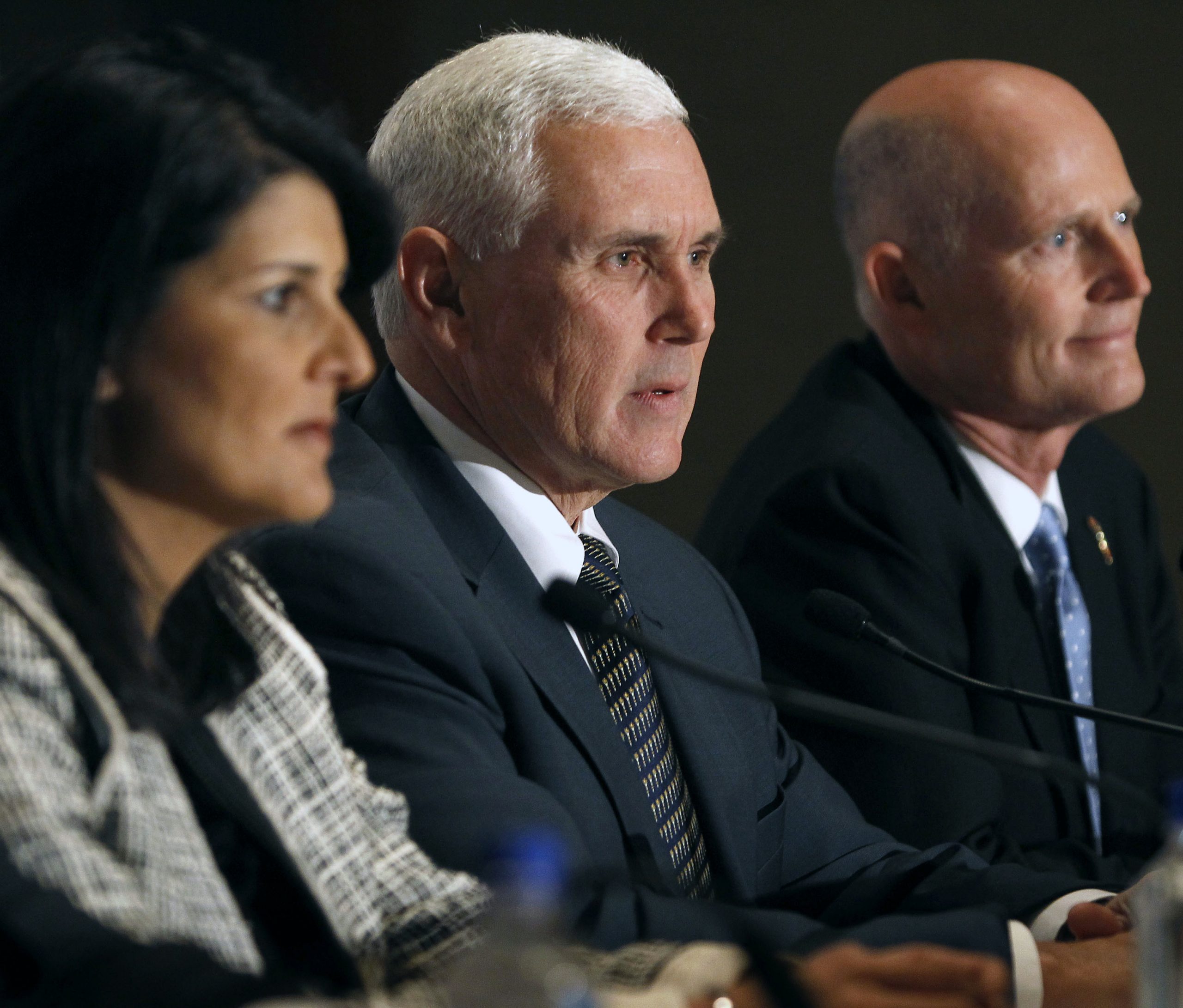 GOP governors demand Congress reform US immigration system, but won’t say how