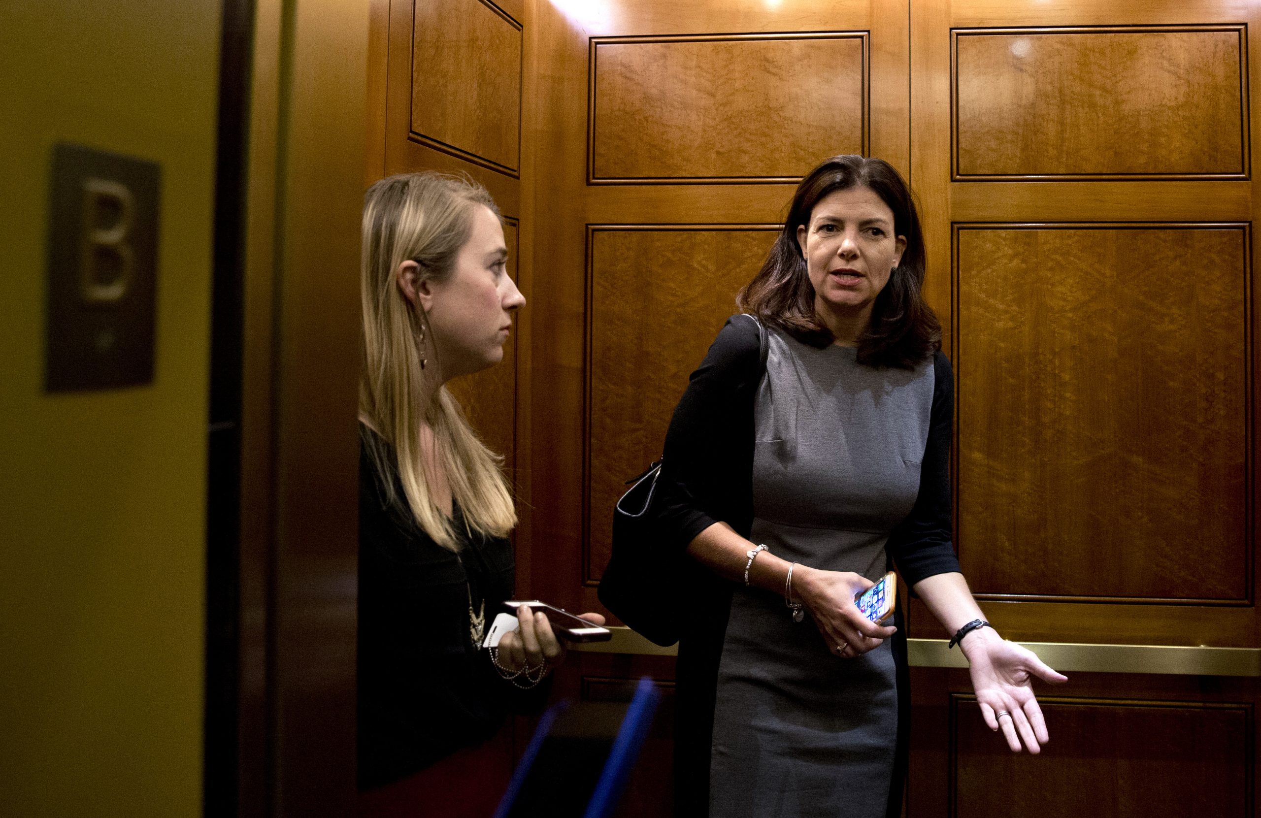 Republicans urge Obama to impose sanctions for Iran missile tests