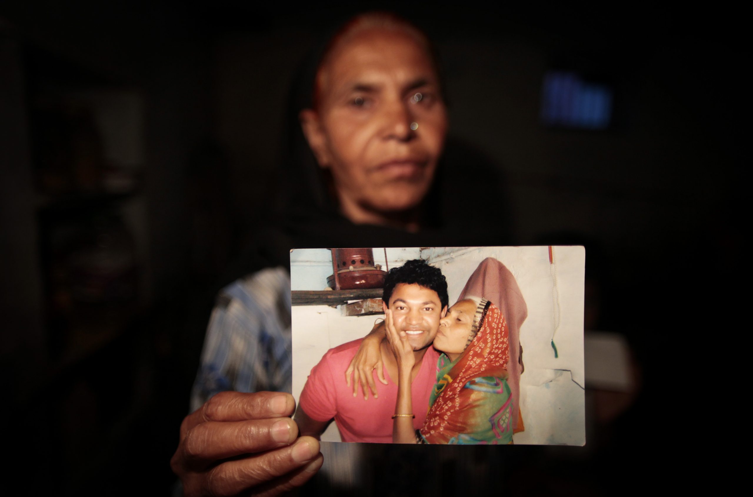 Mother, son separated, begin 25-year global search