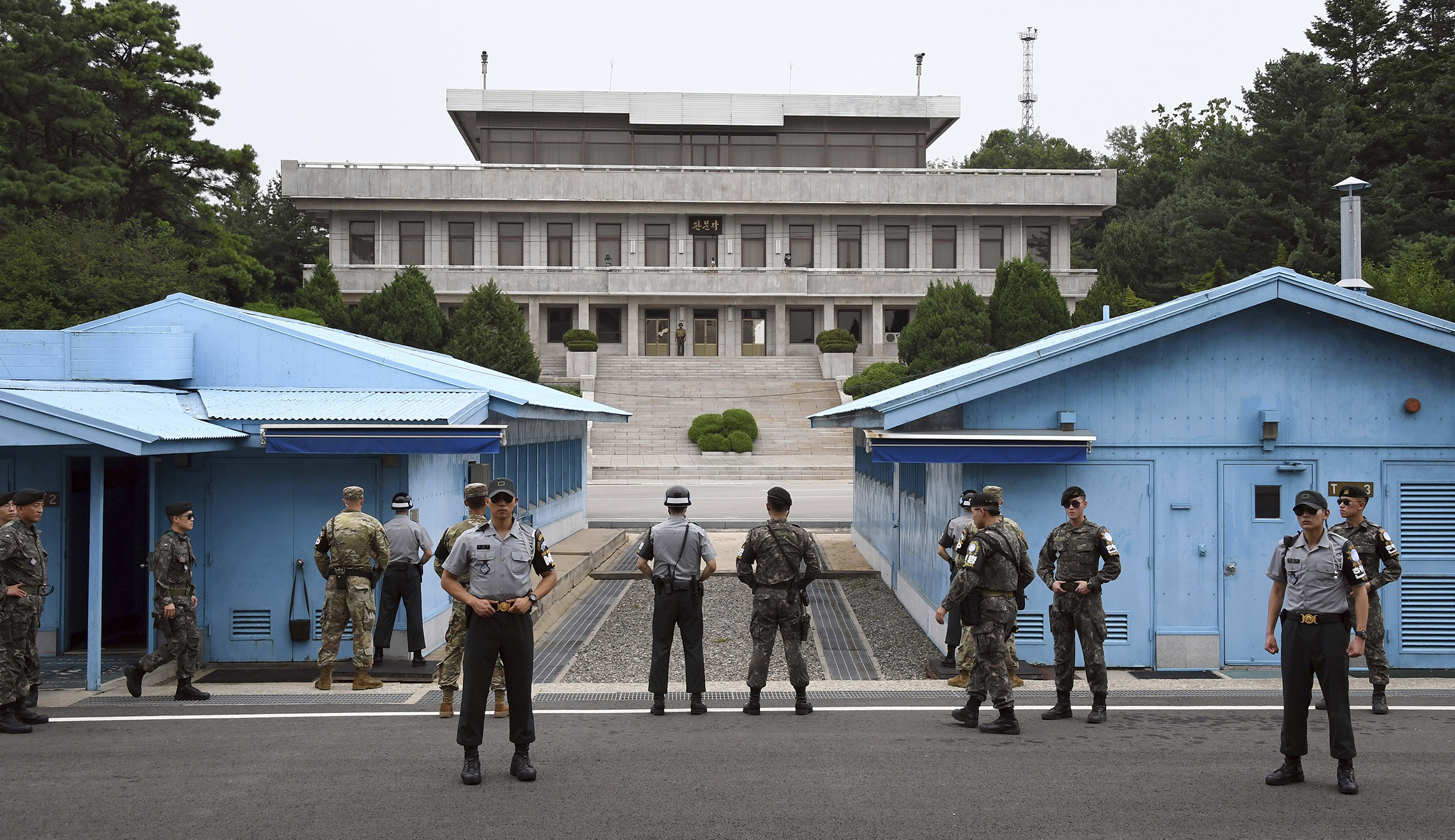 The good and the bad of Trump’s decision not to visit the Korean DMZ