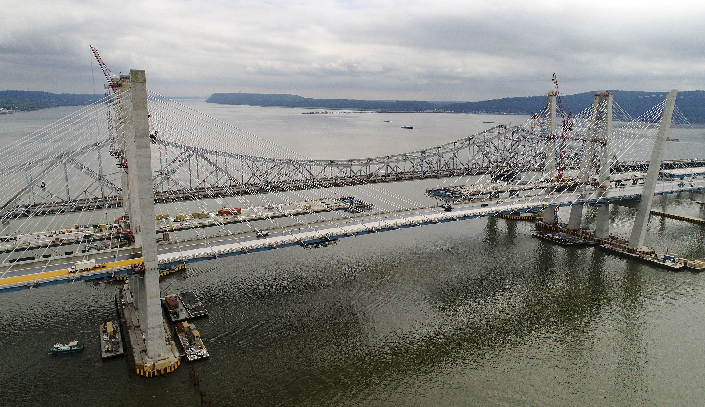 White House to release $1 trillion infrastructure spending plan this month