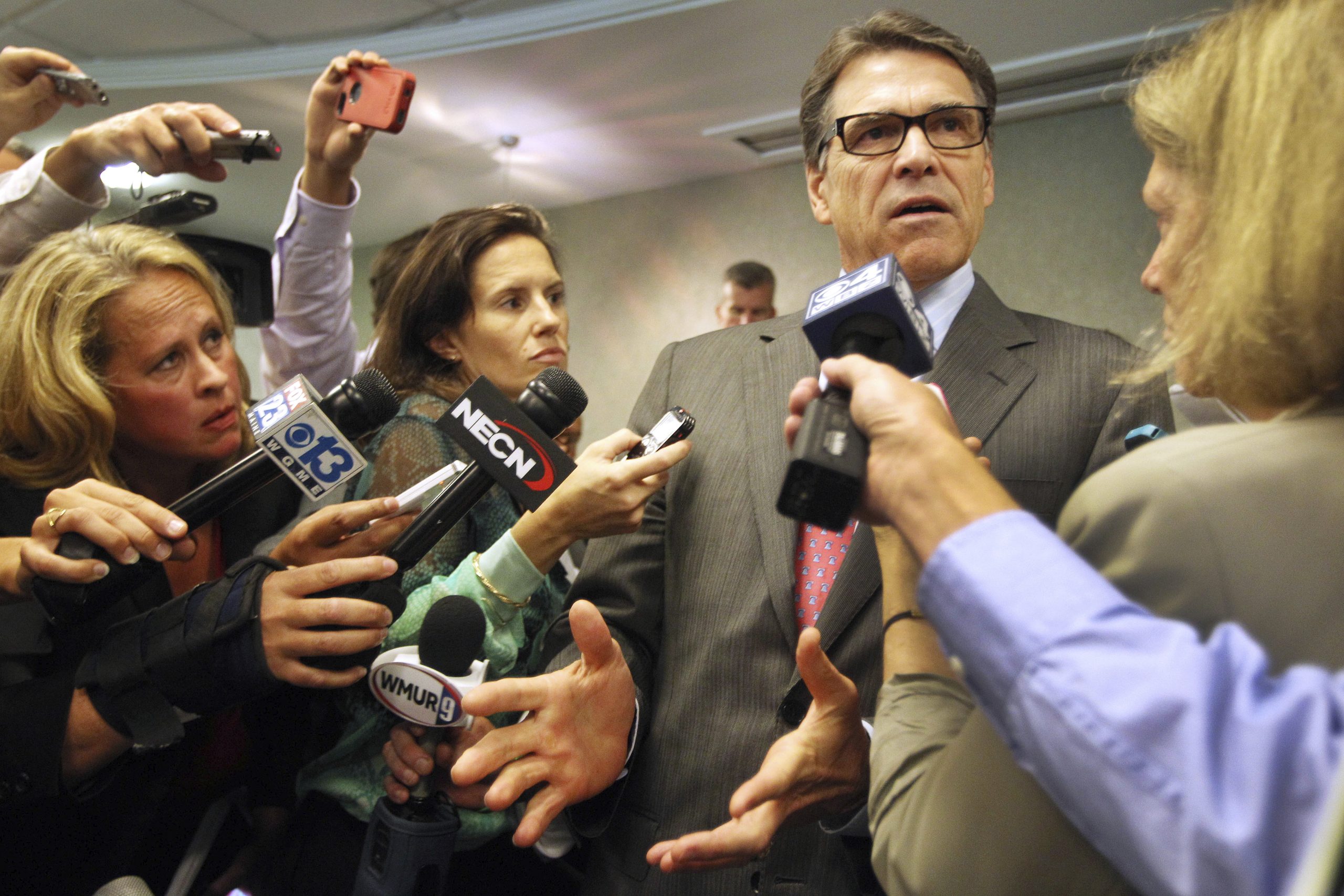 Rick Perry had a good week, but legal troubles remain