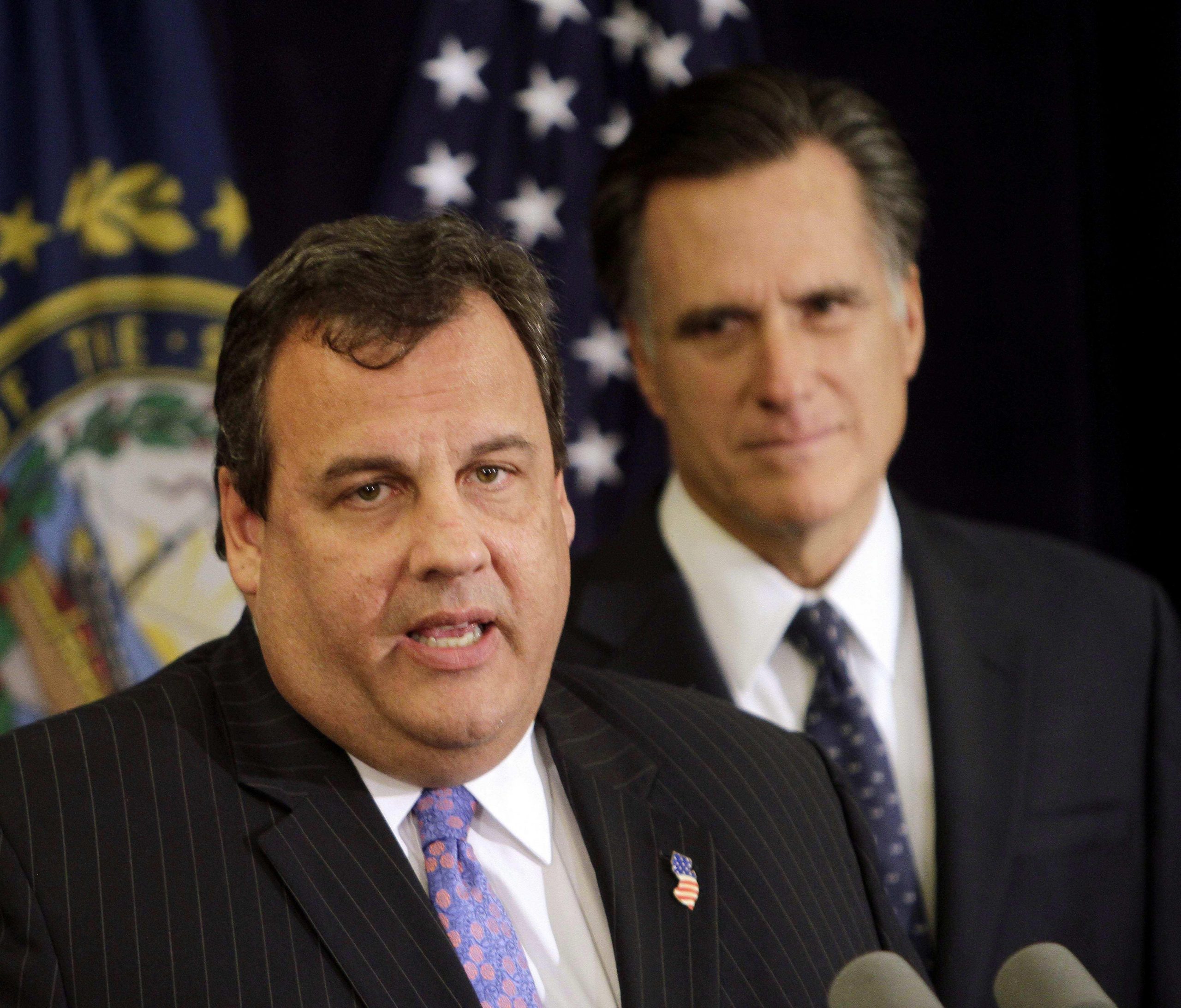 Wall street donors love Romney