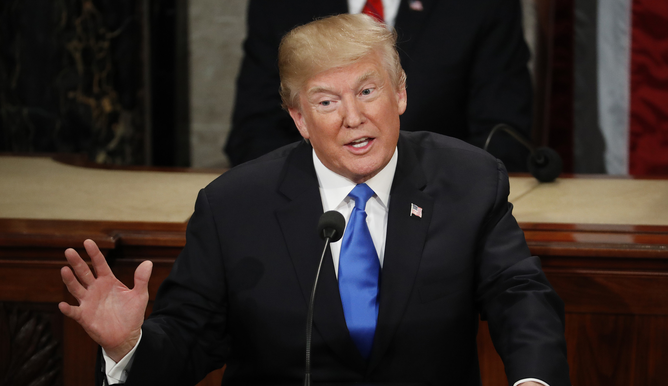 Trump throws in towel on Obamacare repeal during State of the Union speech