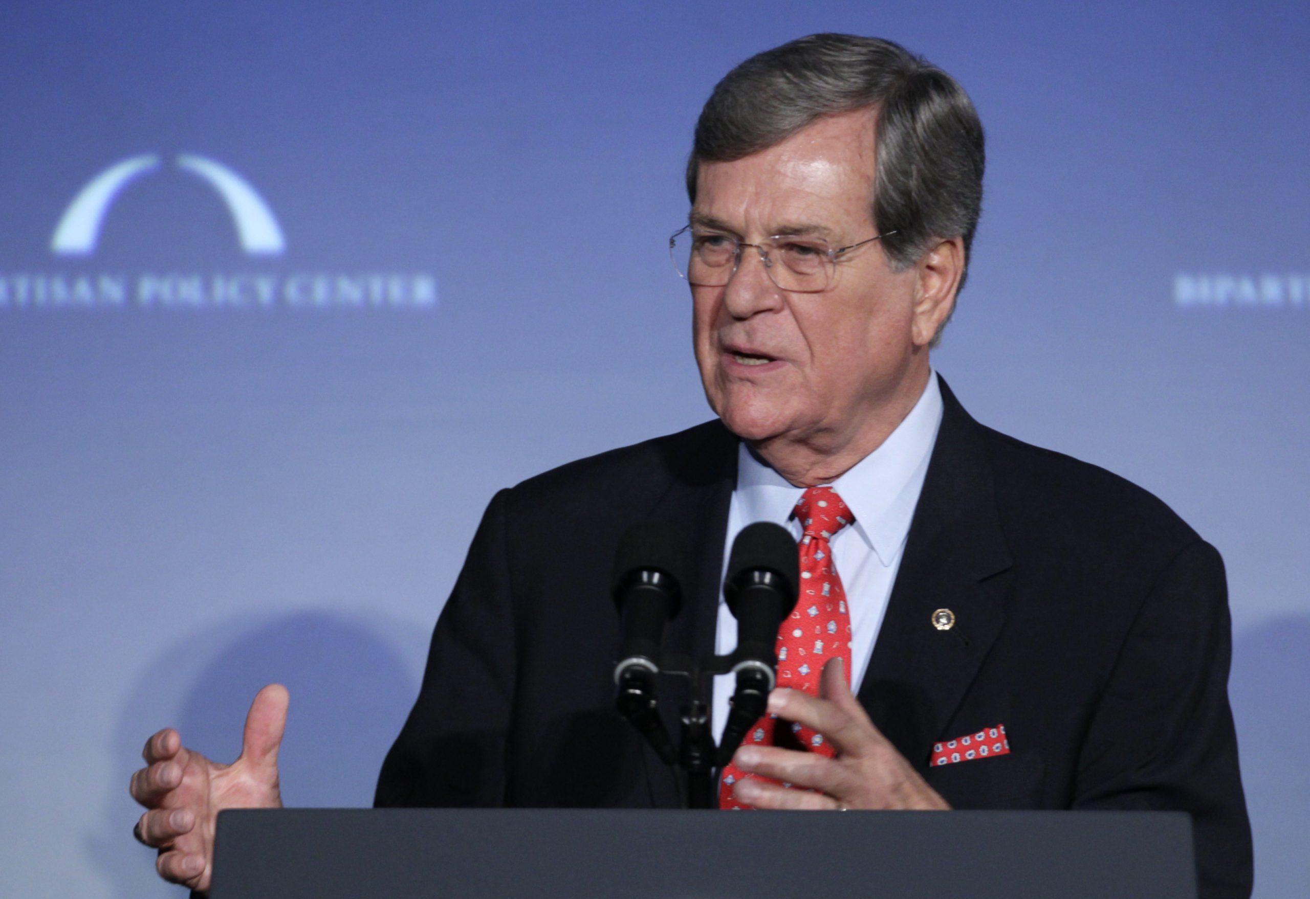 Earmarks benefit lawmakers more than localities