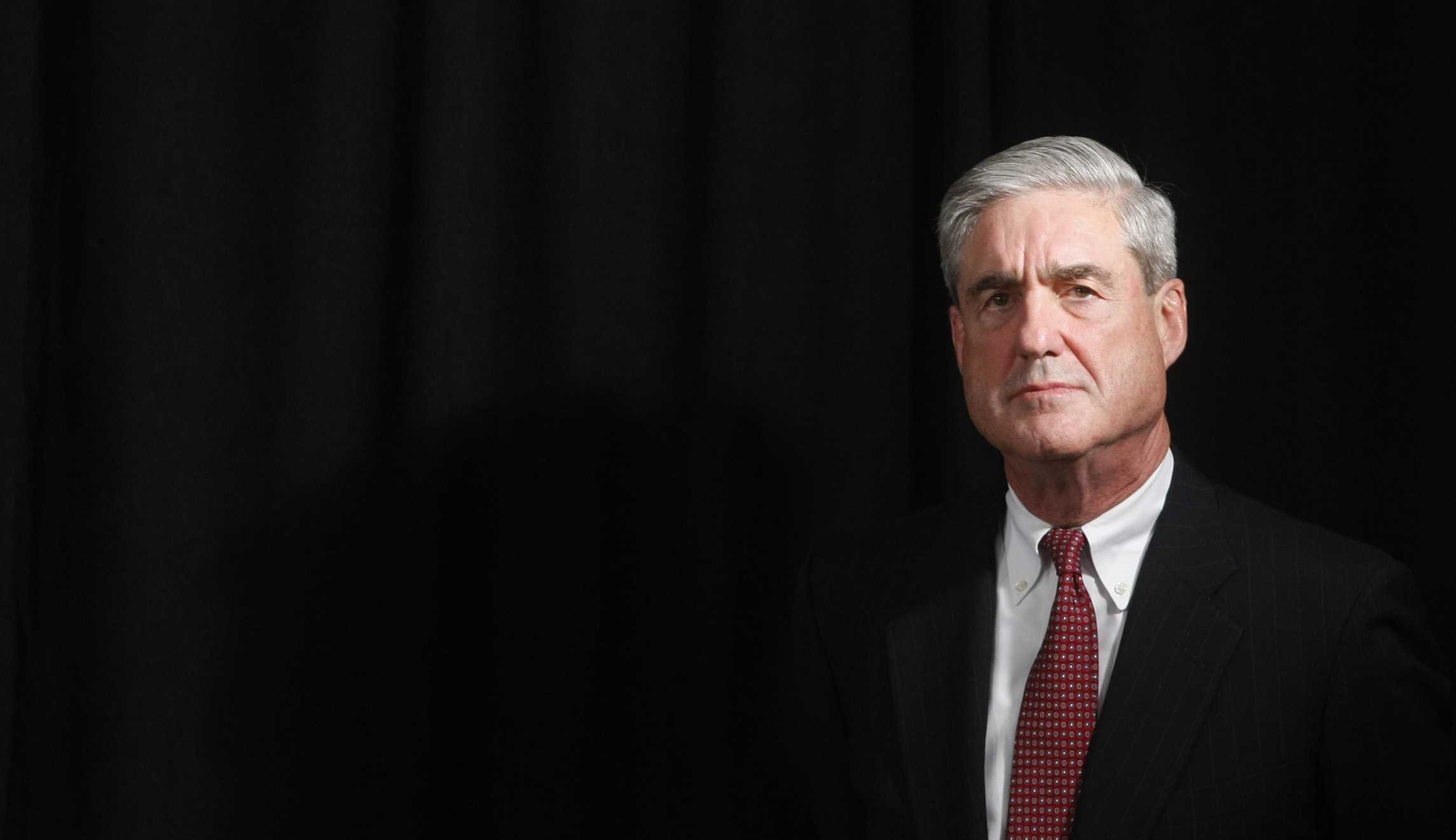 Mueller won’t stand with Barr at presser