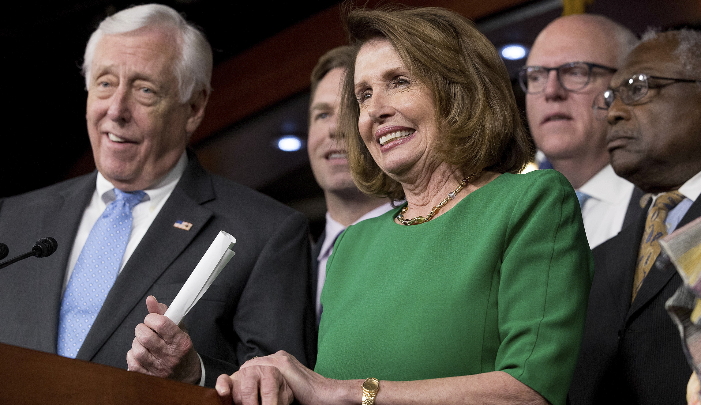 Trump’s Helsinki comments test Democrats’ patience on impeachment