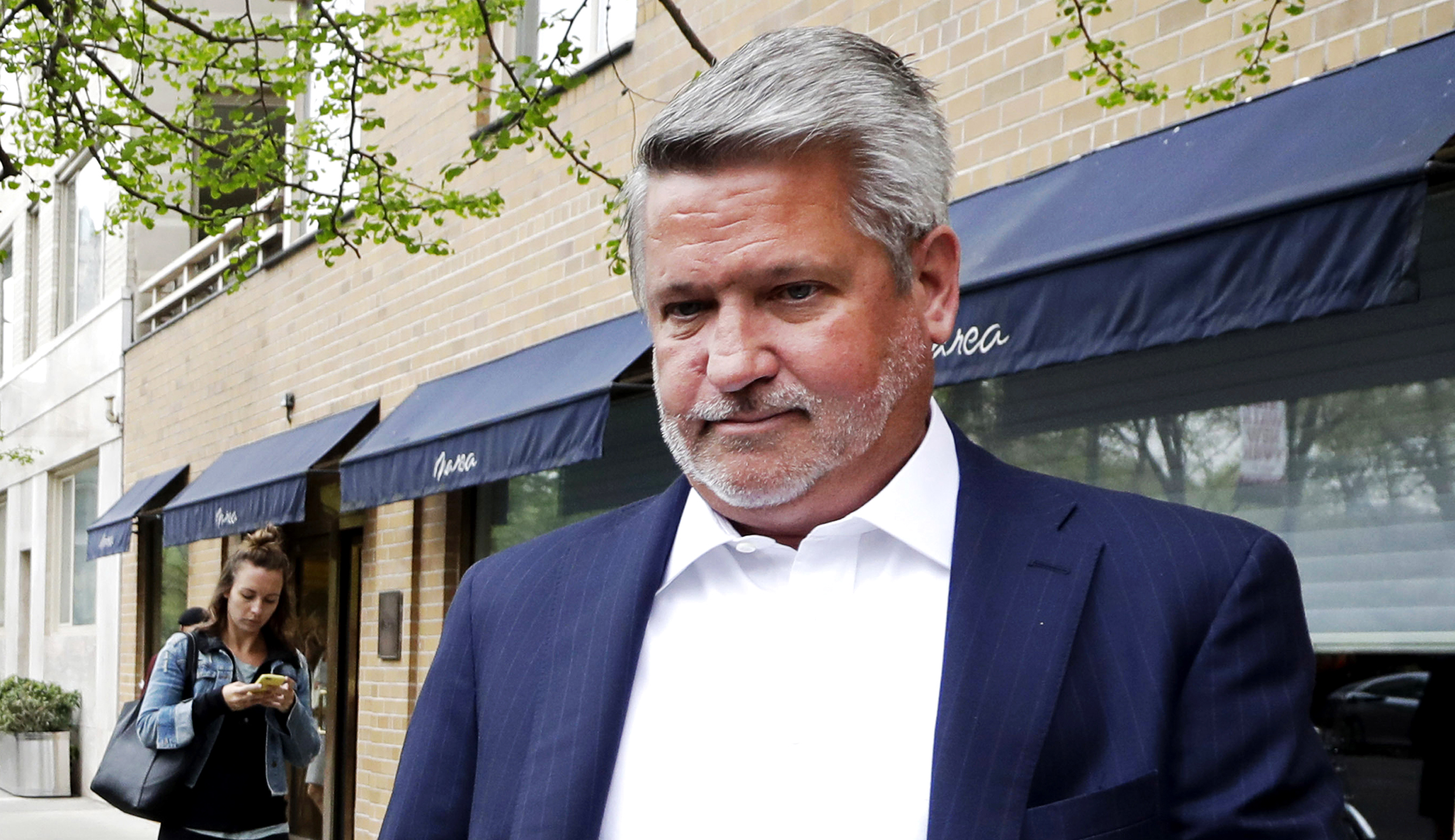 White House clears Bill Shine for meetings with Fox News: It’s in ‘public interest’