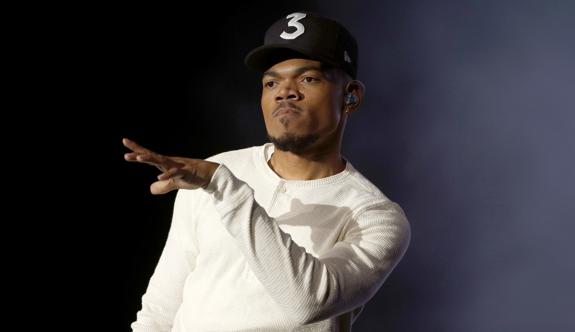 Chance the Rapper invites reporters to Chicago mayoral press conference