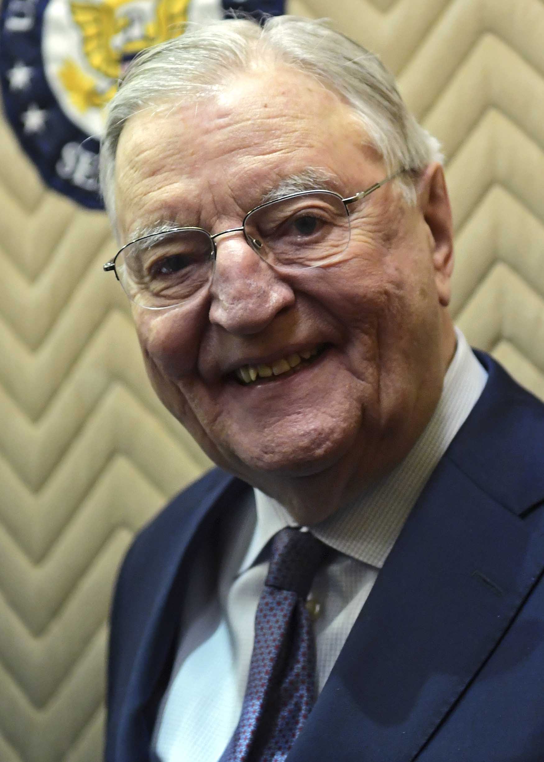 Walter Mondale Head crop