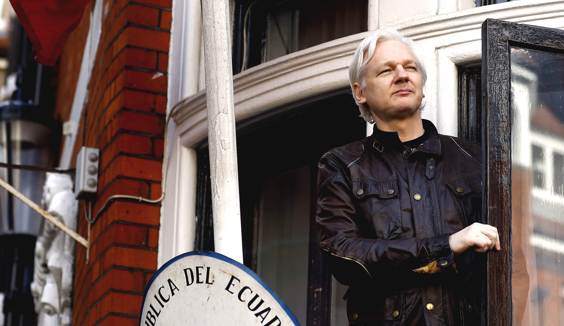 Julian Assange stuck without a phone, can’t see guests at Ecuador’s embassy in London