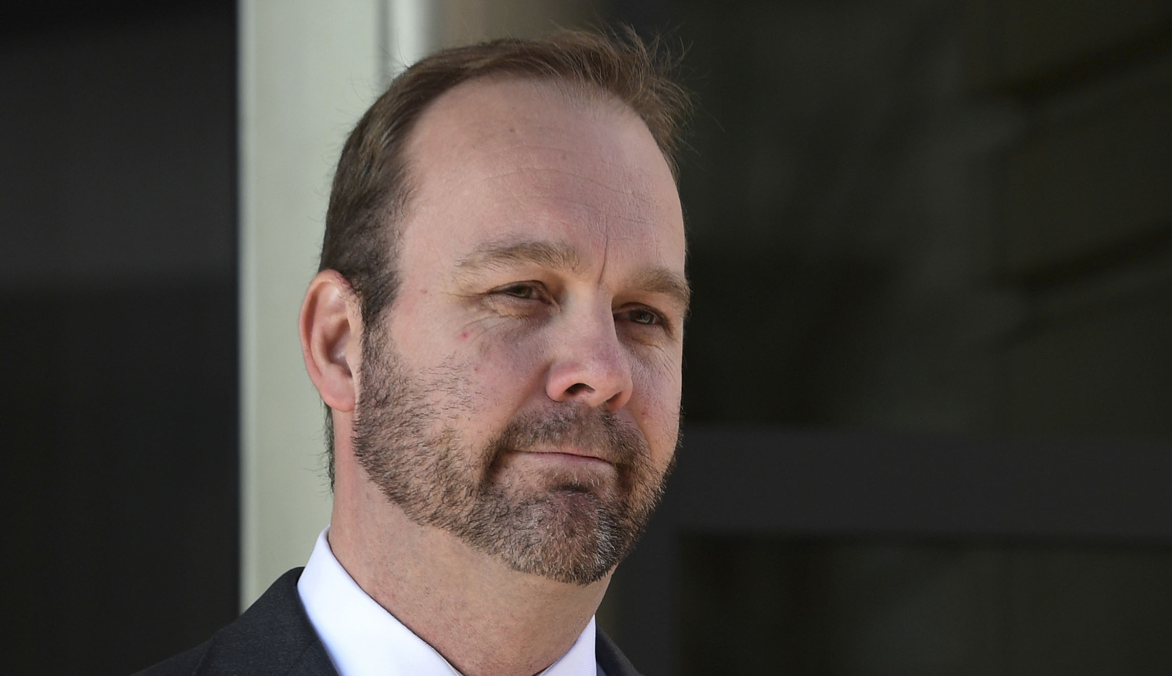Unsealed emails show behind-the-scenes squabble between Rick Gates’ lawyers