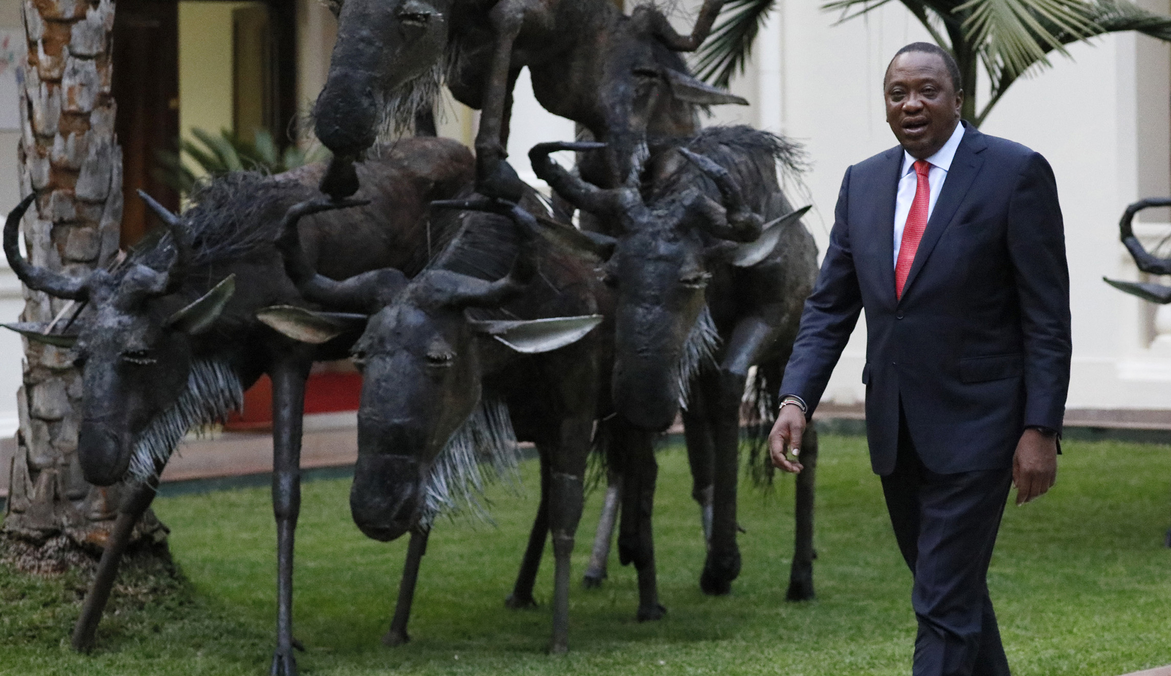 Kenyan president to visit Trump weeks after meeting Obama