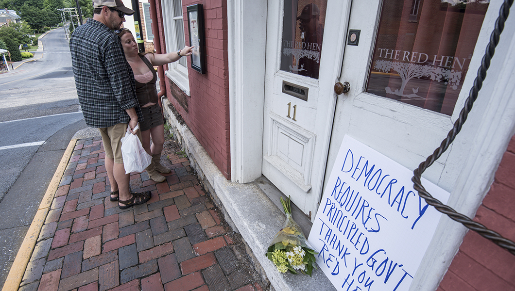 Red Hen owner followed Sarah Sanders’ family to protest their presence at different restaurant, Mike Huckabee says