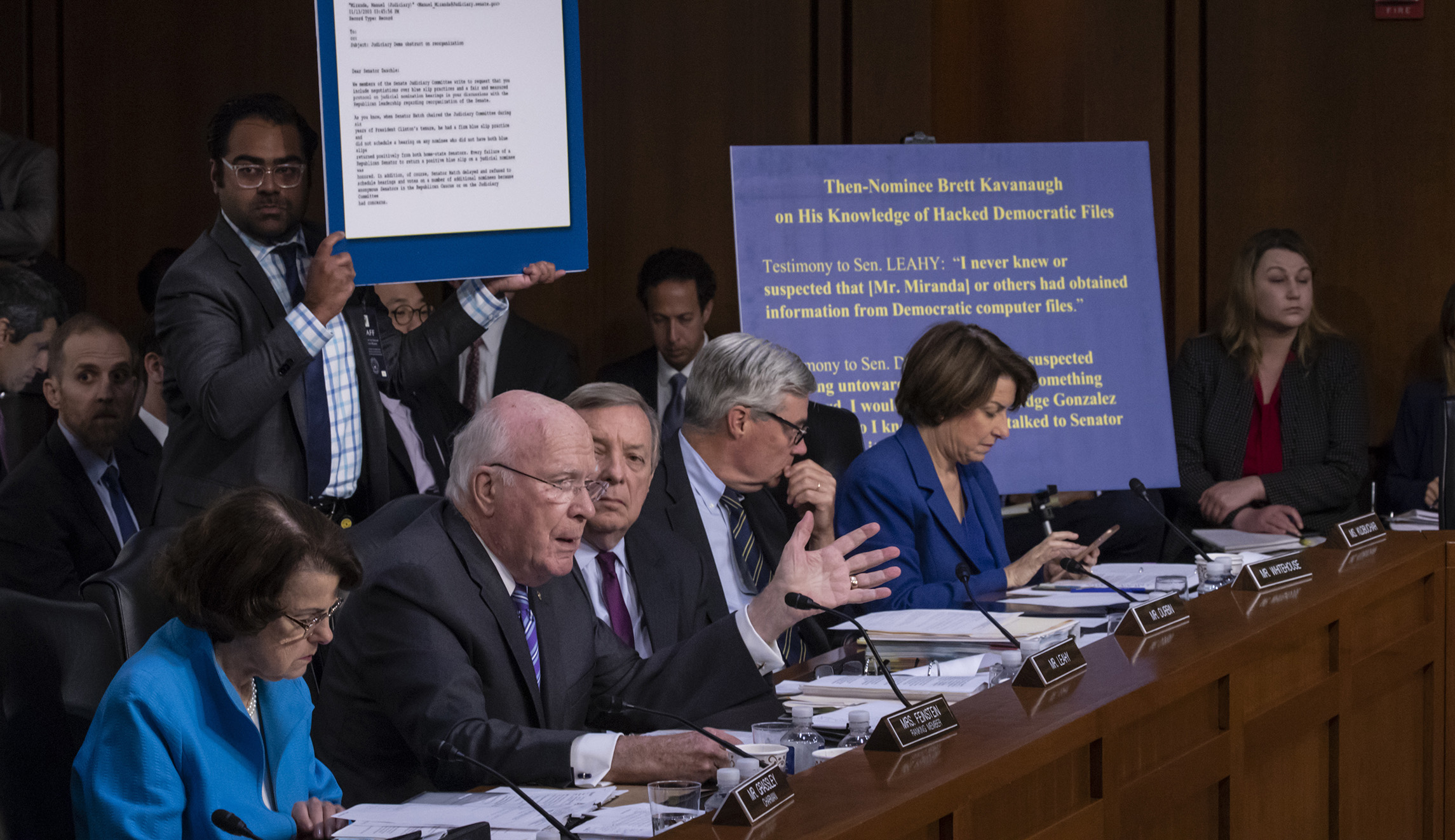 Democrats urge Trump to launch FBI investigation into Kavanaugh sexual assault allegation