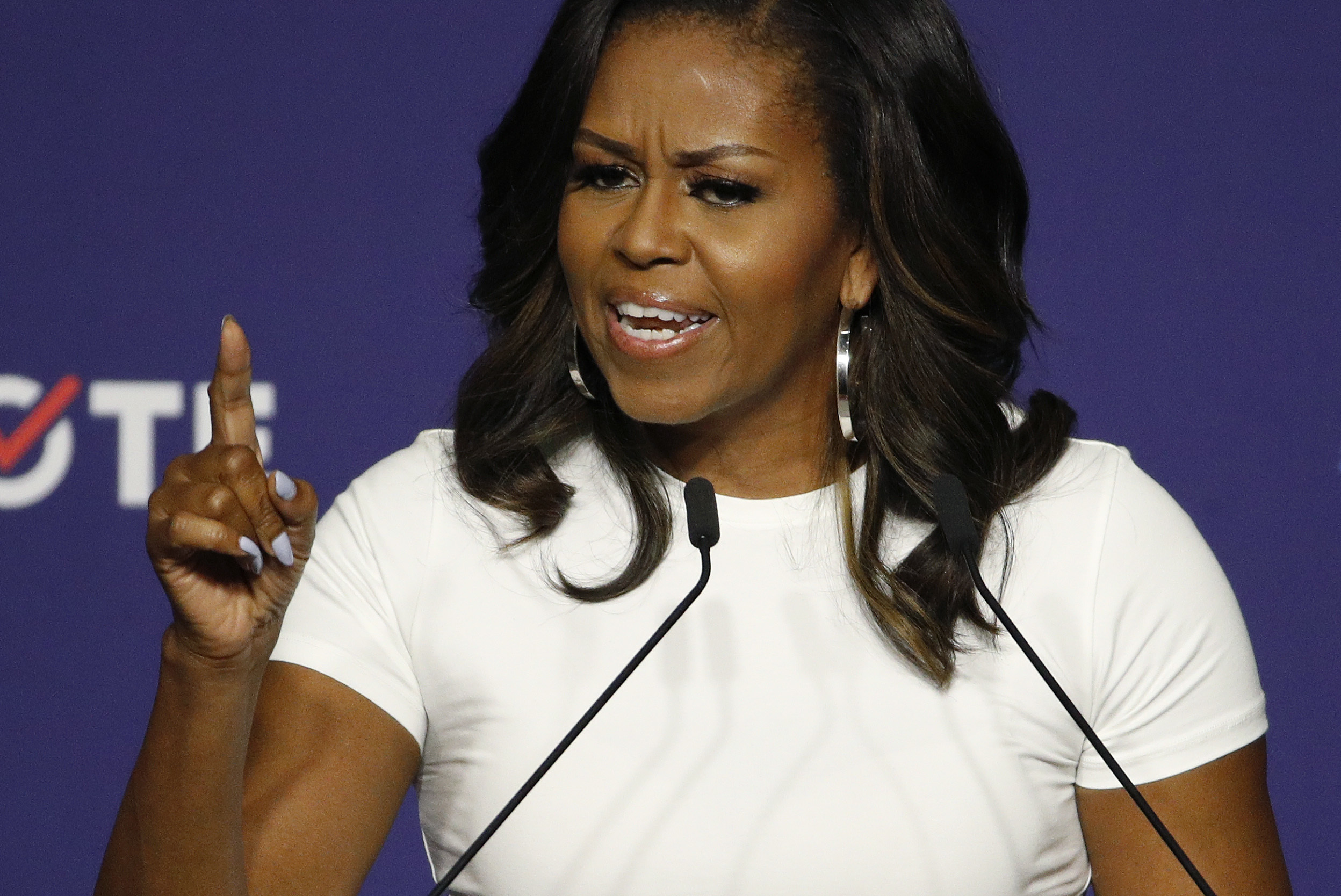 Ellen DeGeneres snags Michelle Obama to talk Trump, book