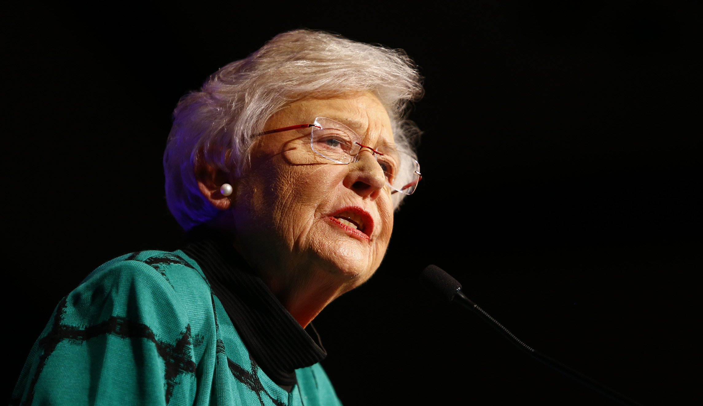 Alabama Gov. Ivey’s blackface merits a modified black mark