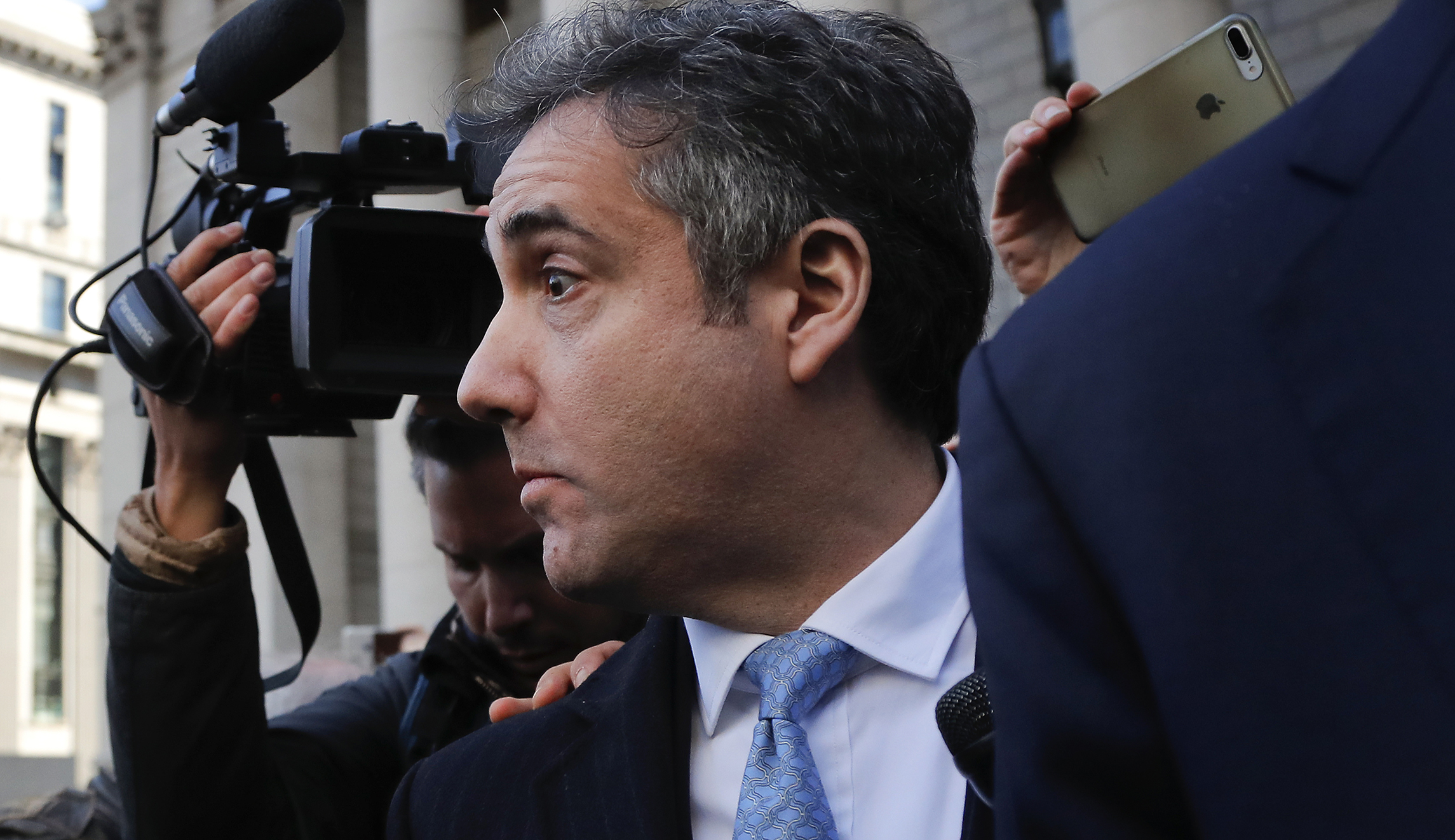 Doubt cast on report that put Michael Cohen in Prague